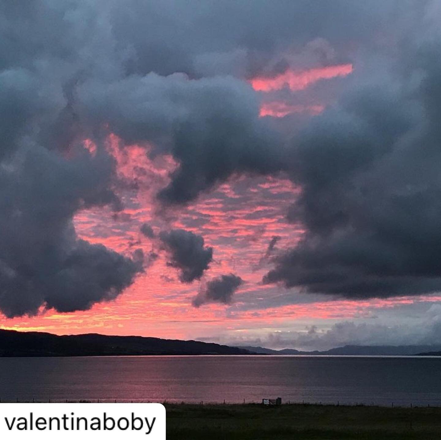 .
#repost Mull 2017, amazing sunset...
.
#scotland #scotland_greatshots #sunsetphotography #coloursofnature #beautyofnature #sightseeing #holidays #visitscotland #scozia #naturelover #cloudscape #nuvole #skyphotography #skycolors #isleofmull #glenfor