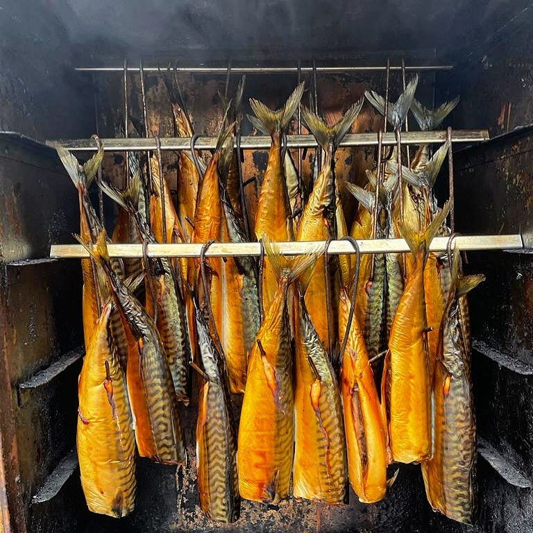 Mackerel 🌅We catch them. We smoke them. Then you get to eat them, if you're here. 
.
.
.
#glenforsahotel #glenforsa #freshfish #seatotable #scottishfishing #smoking #fishing #fishinginscotland #golden #perfectsmoke #fish #mackerel #scottishfood #sco