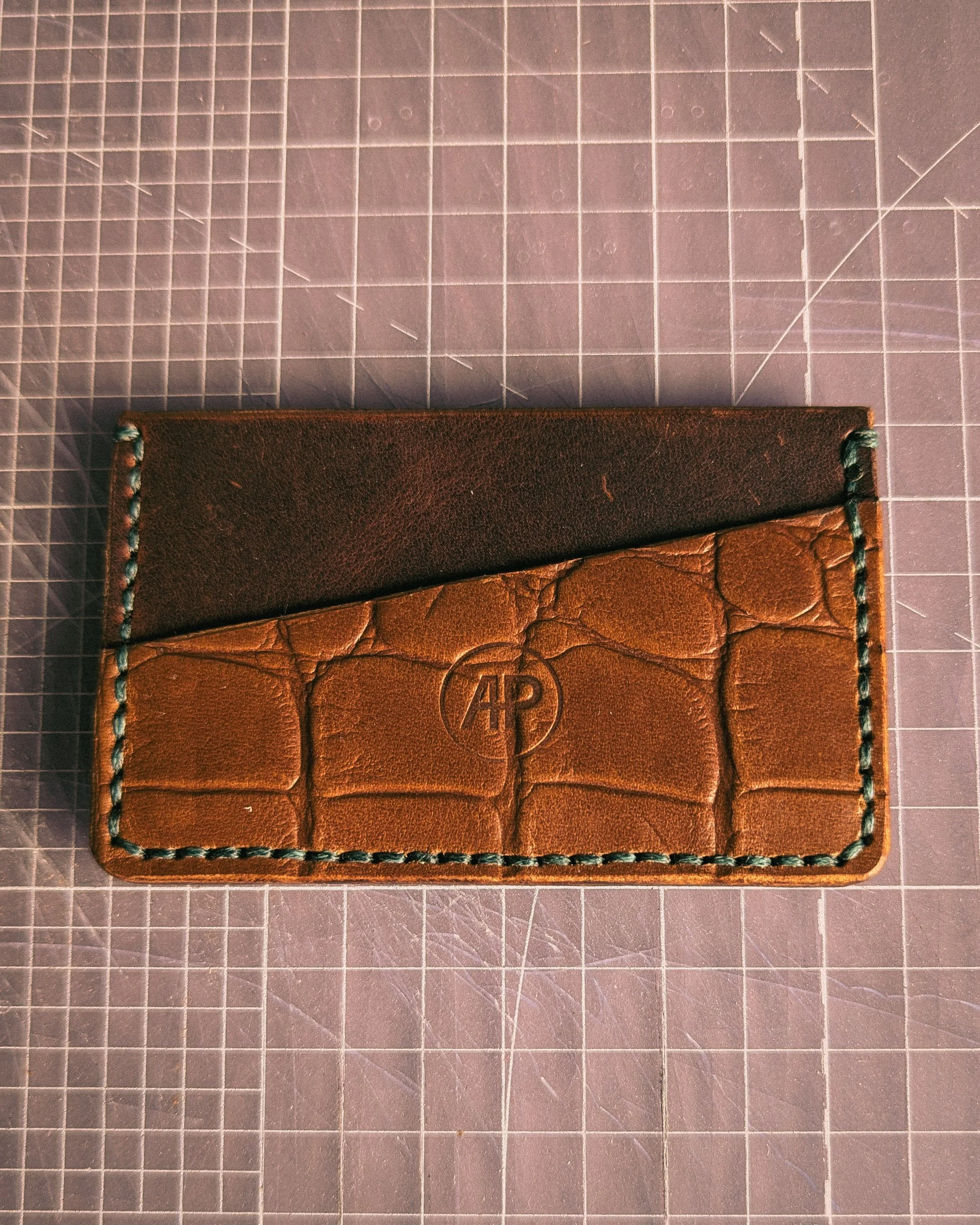 Crocodile Brown Front