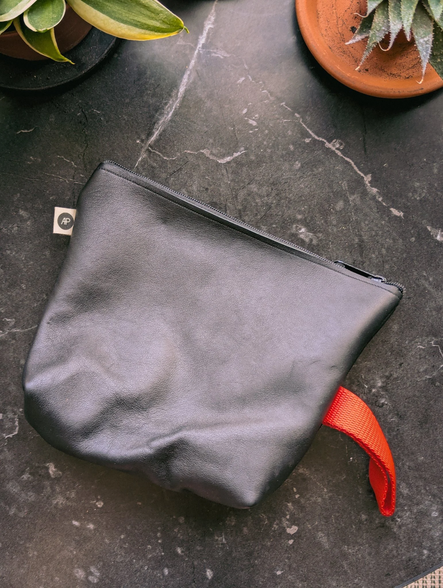 Reclaimed Leather Wash Bags