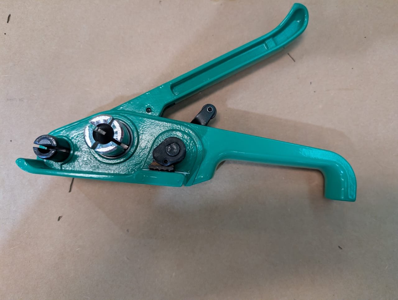 Tensionadora para Flejes de Polipropileno de (1/2" y 5/8")