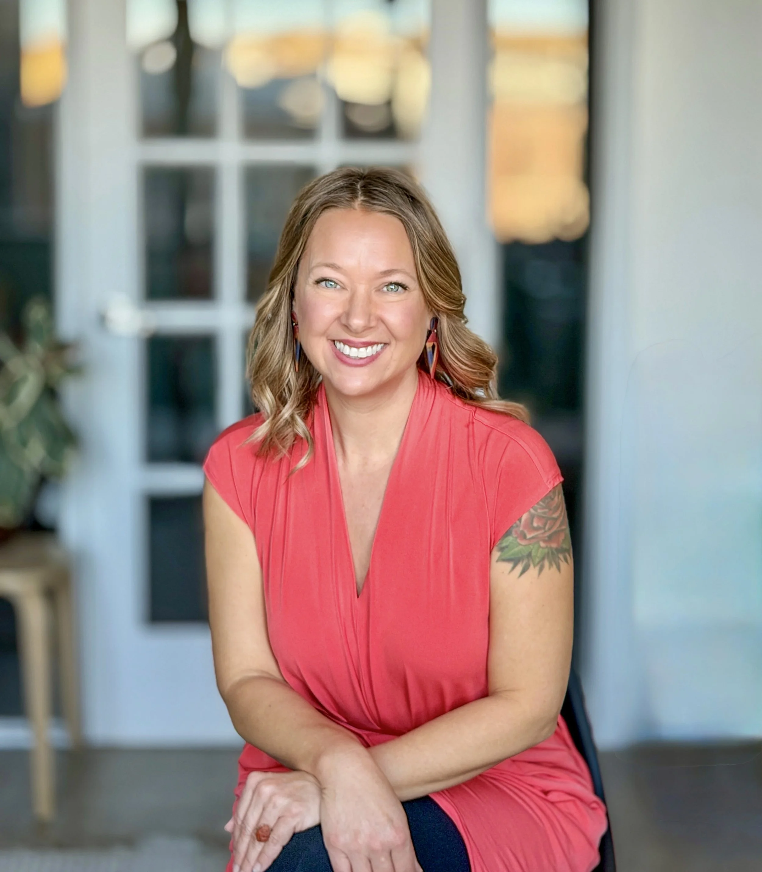 Karli Johnson, Art Therapist, LCPC, female therapist