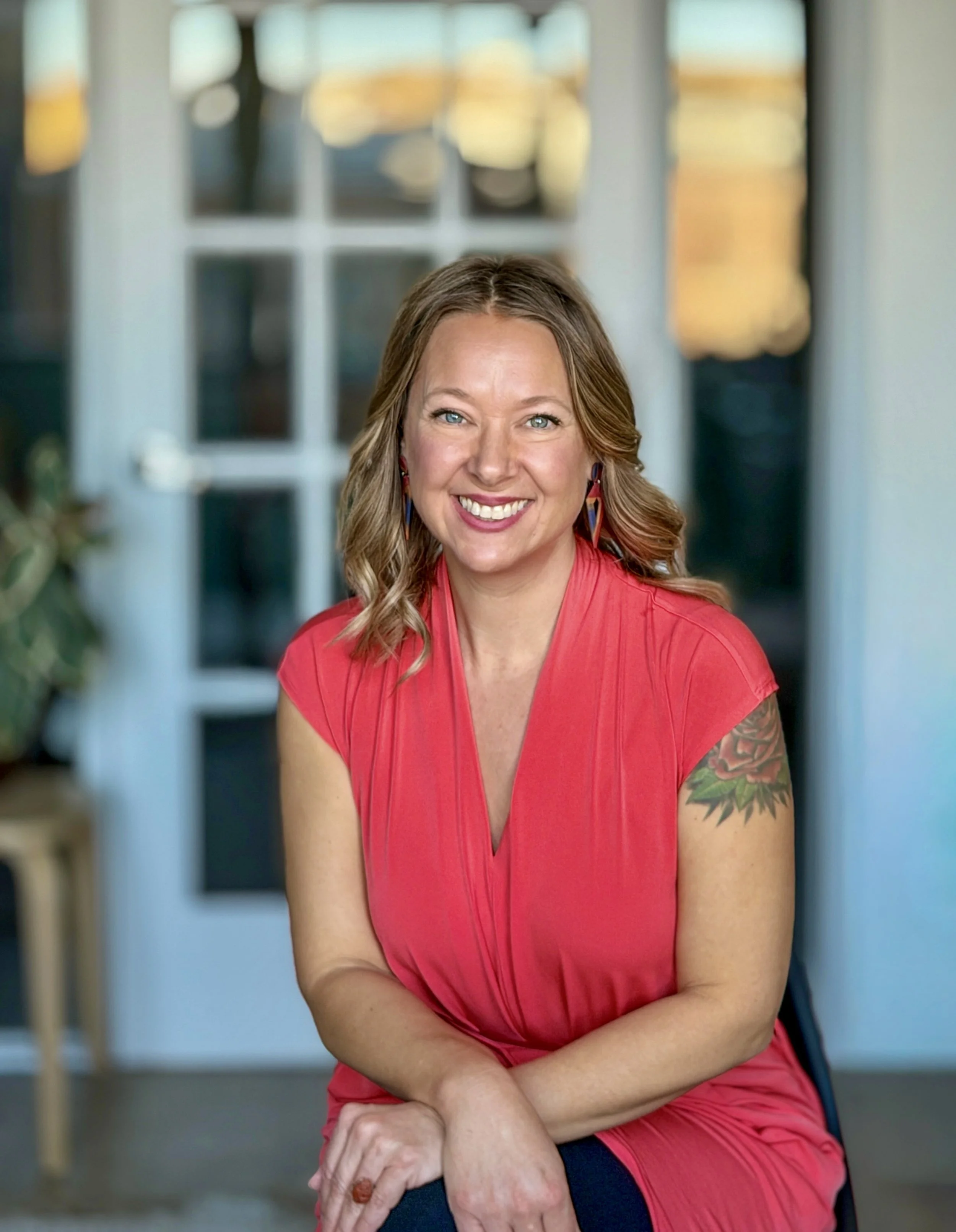 Karli Johnson, Art Therapist, LCPC, female therapist