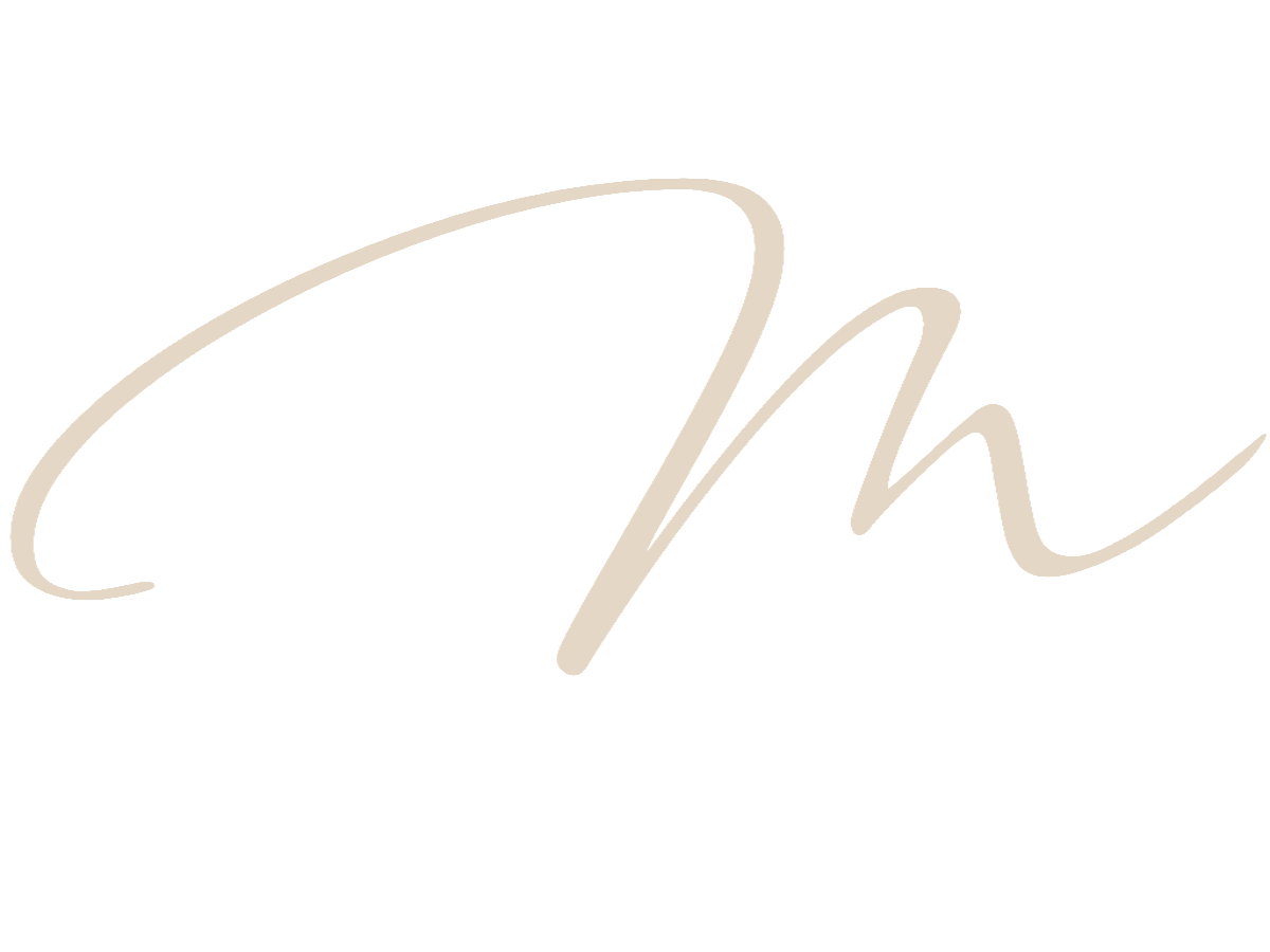  Maxine Eve