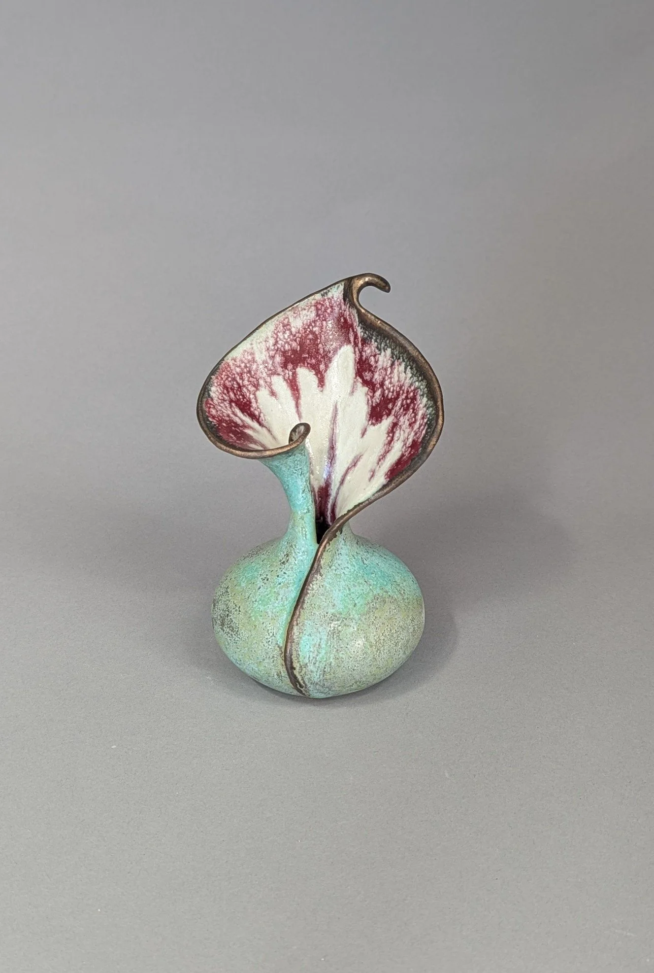 Calla vase 6.25"ht x 3.75"w x 3.5"d