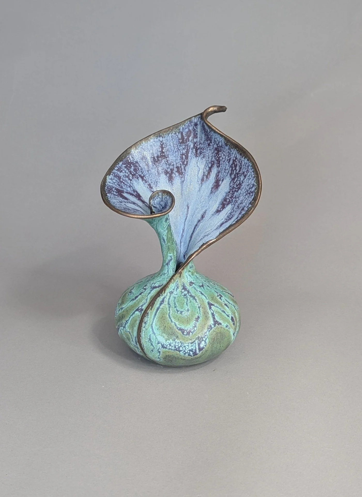 Calla Lily vase 9" ht x 6"w x 5"d