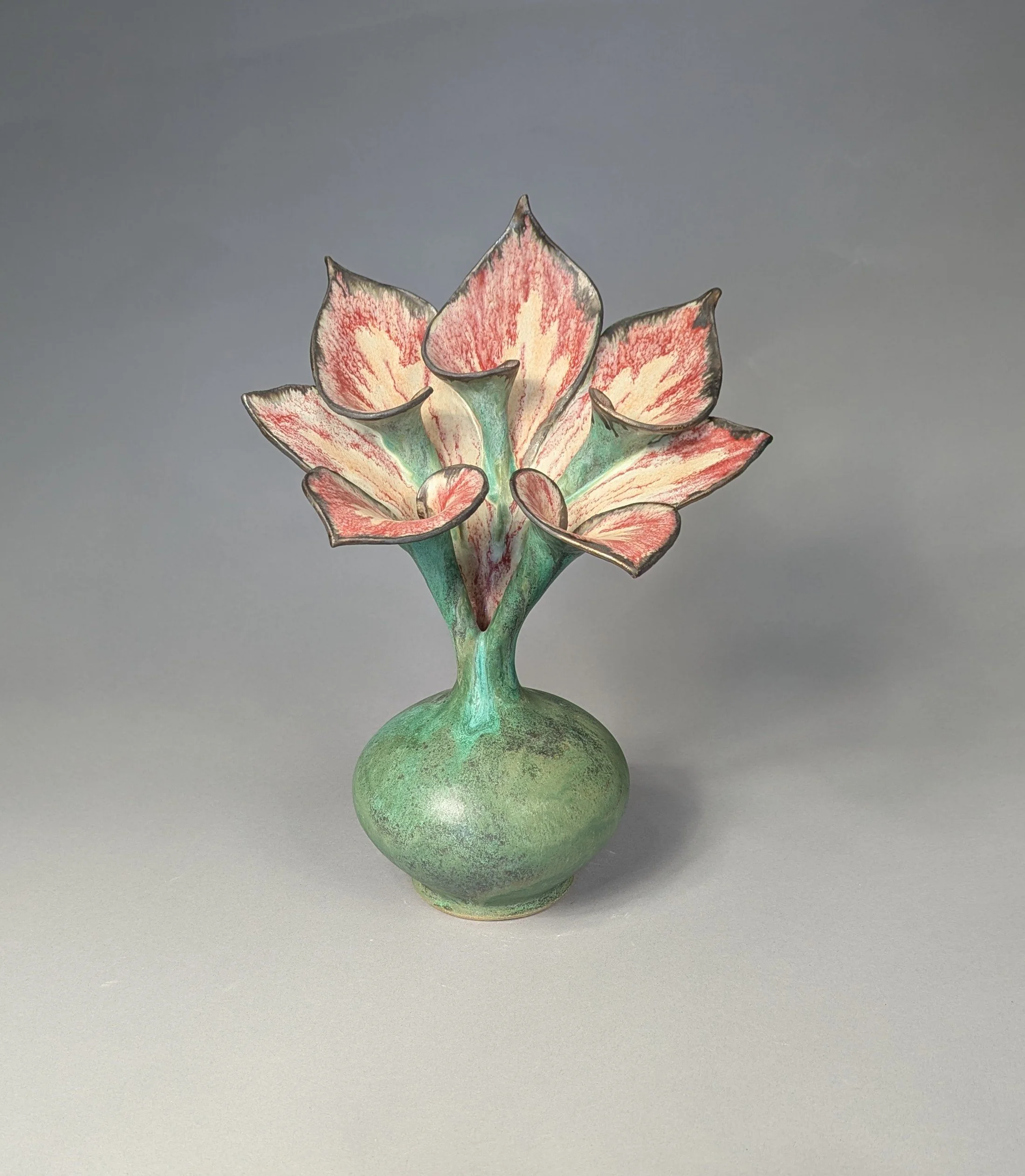 Calla Bouquet 12.5"ht x 9.5" w x 7"d