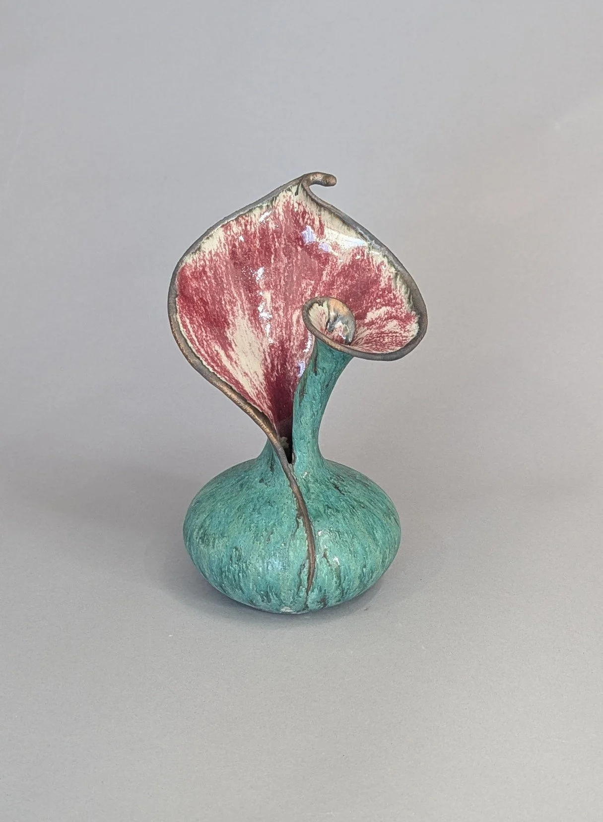 Calla Lily vase 8.5" ht x 5.25"w x 5"d
