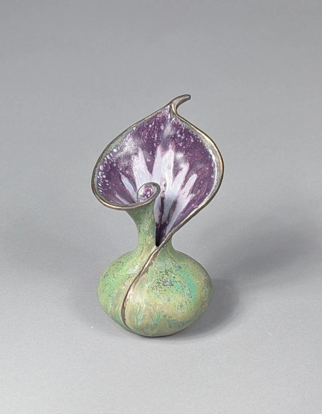 Calla Lily vase 6"ht x3.5"w