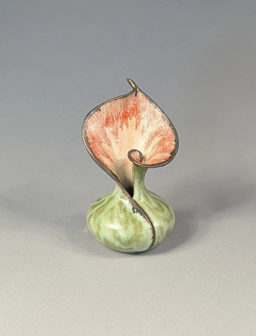 Calla Lily vase 6" ht x 3.75w x3.5"d