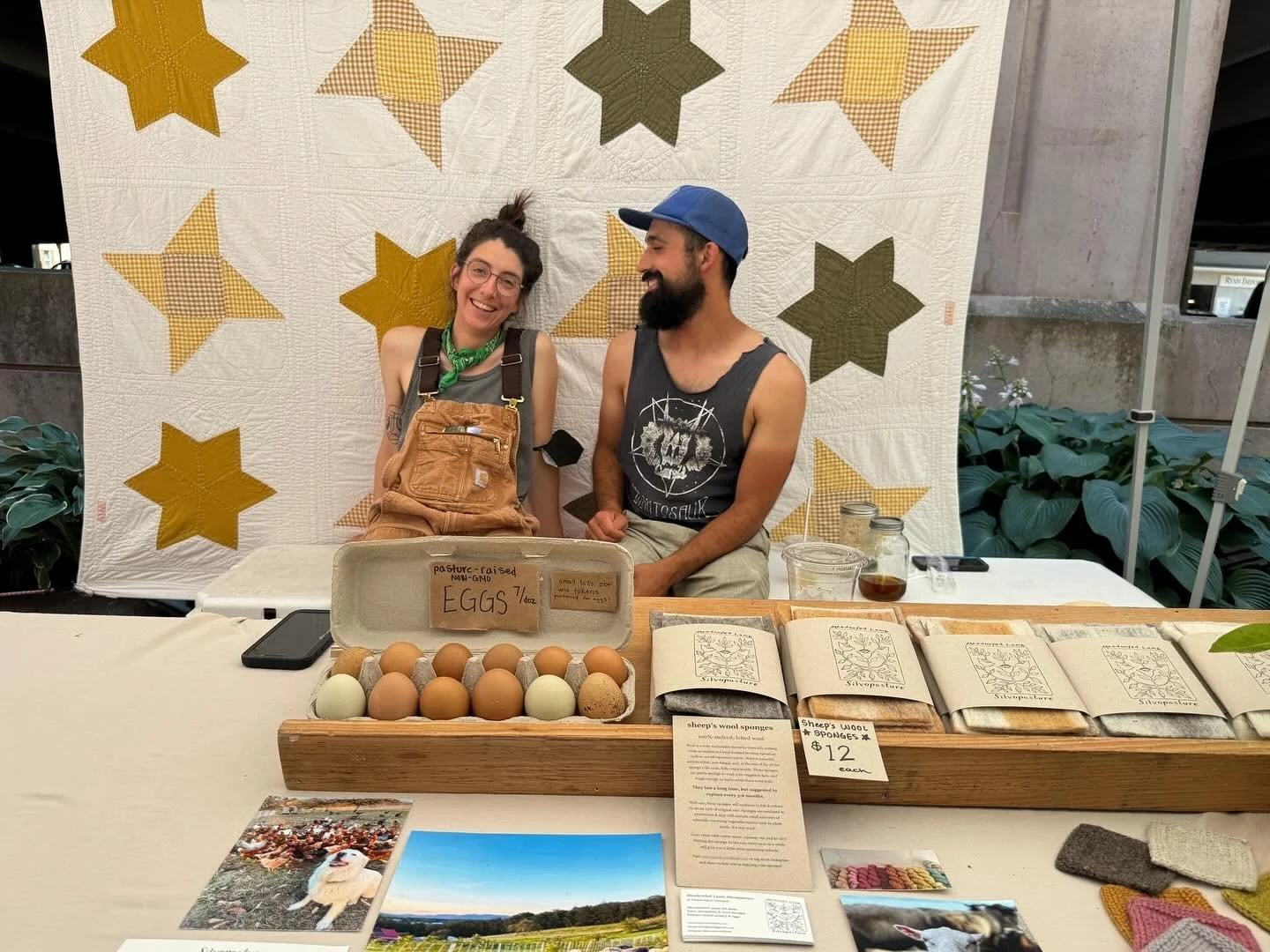 ✨✨✨VENDOR SPOTLIGHT ✨✨✨ Come Sunday and get your chance to chat and mingle with this inspiring and brilliantly dynamic duo&hellip;
&bull;
Meadowfed lamb is a silvopasture farm based in Hadley, MA. Rachel Haas (@brotherflax) and Matt Kaminsky (@gnarly