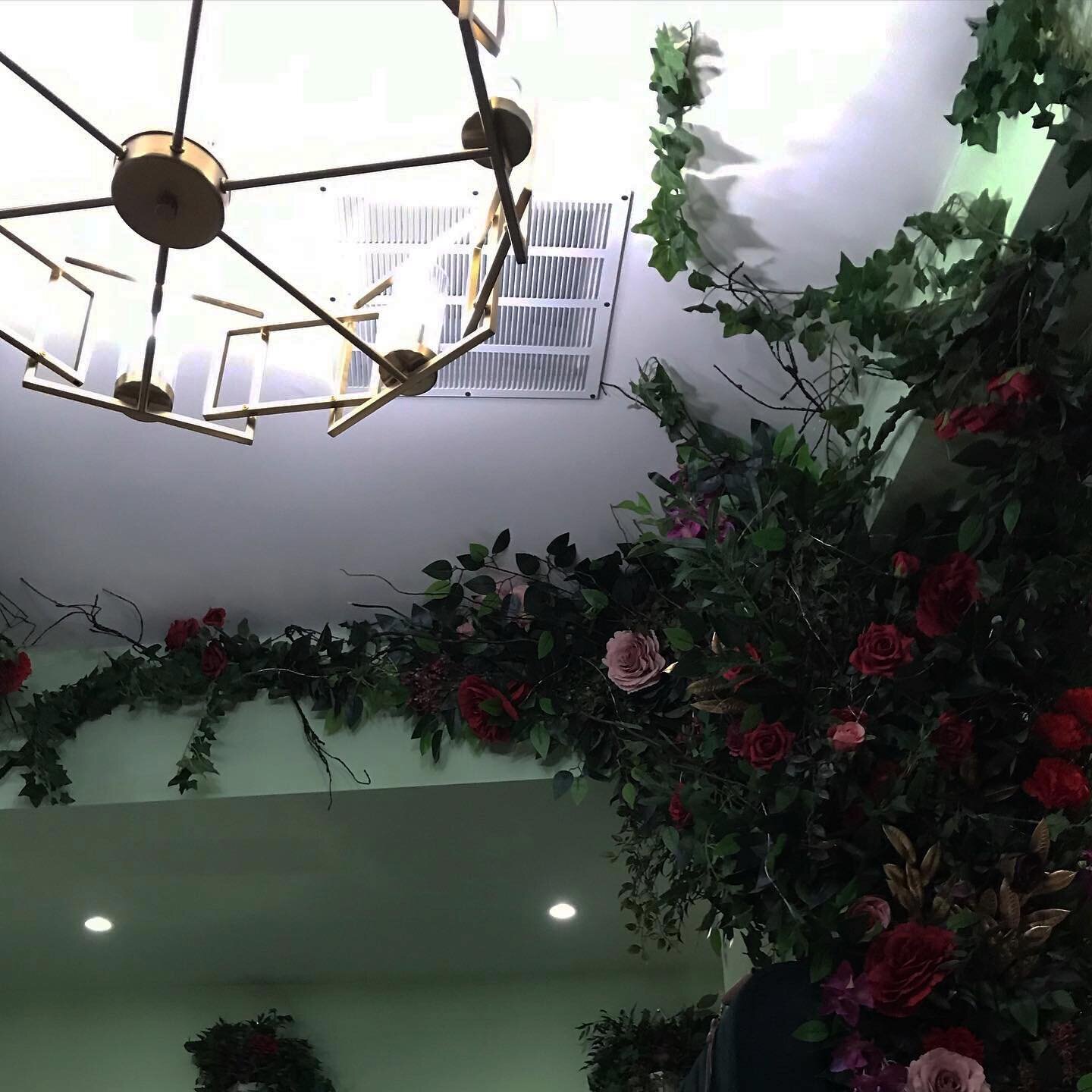 SANNIO RESTAURANT AND BAR - GLASGOW. &thinsp;
&thinsp;
sneak peak of some of our work at @sannioglasgow this month.&thinsp;
&thinsp;
Italian garden growing everywhere using Ivy &amp; roses.&thinsp;
&thinsp;
&thinsp;
&thinsp;
&thinsp;
&thinsp;
&thinsp