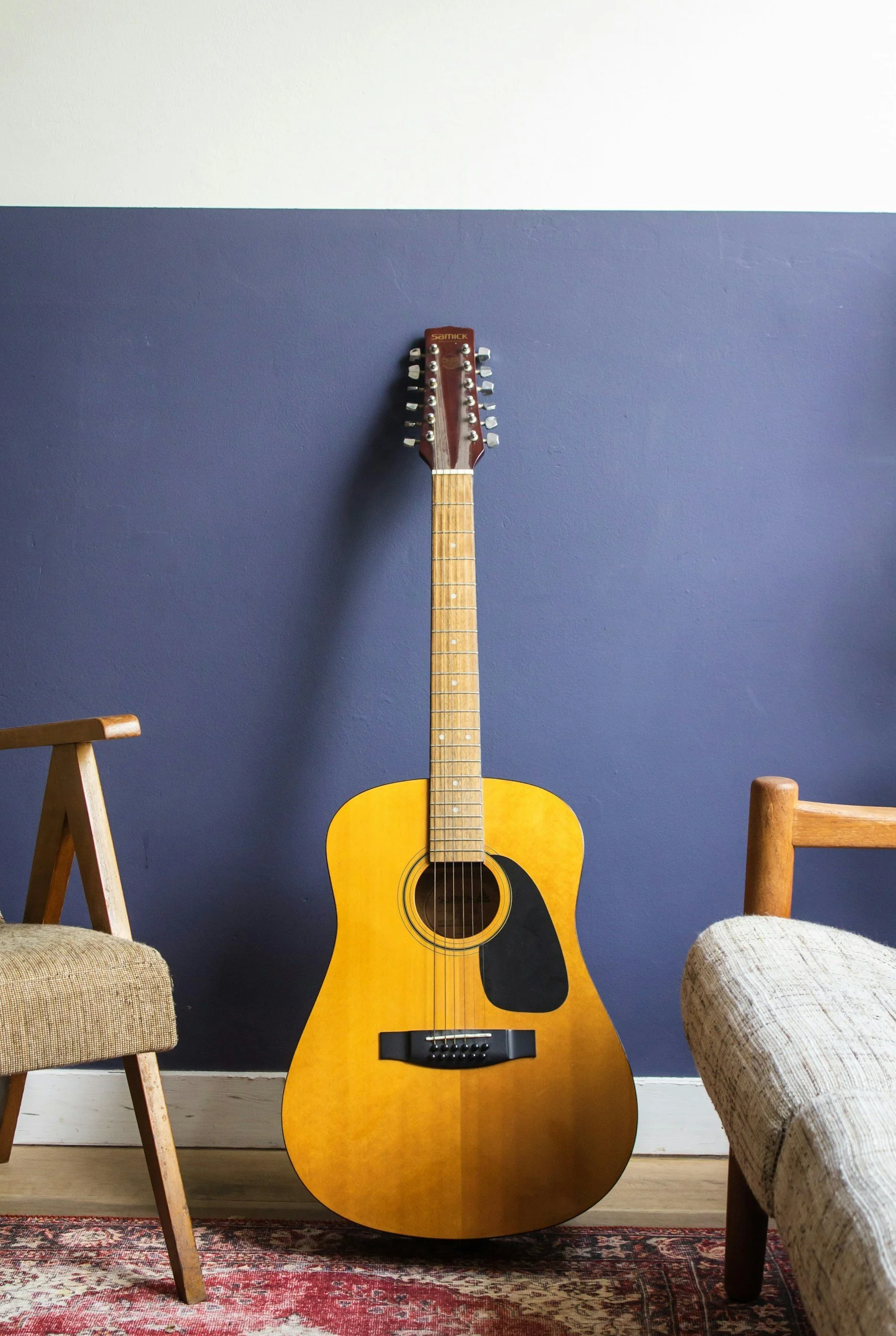 LIVE MUSIC: Robbie Dacosta
