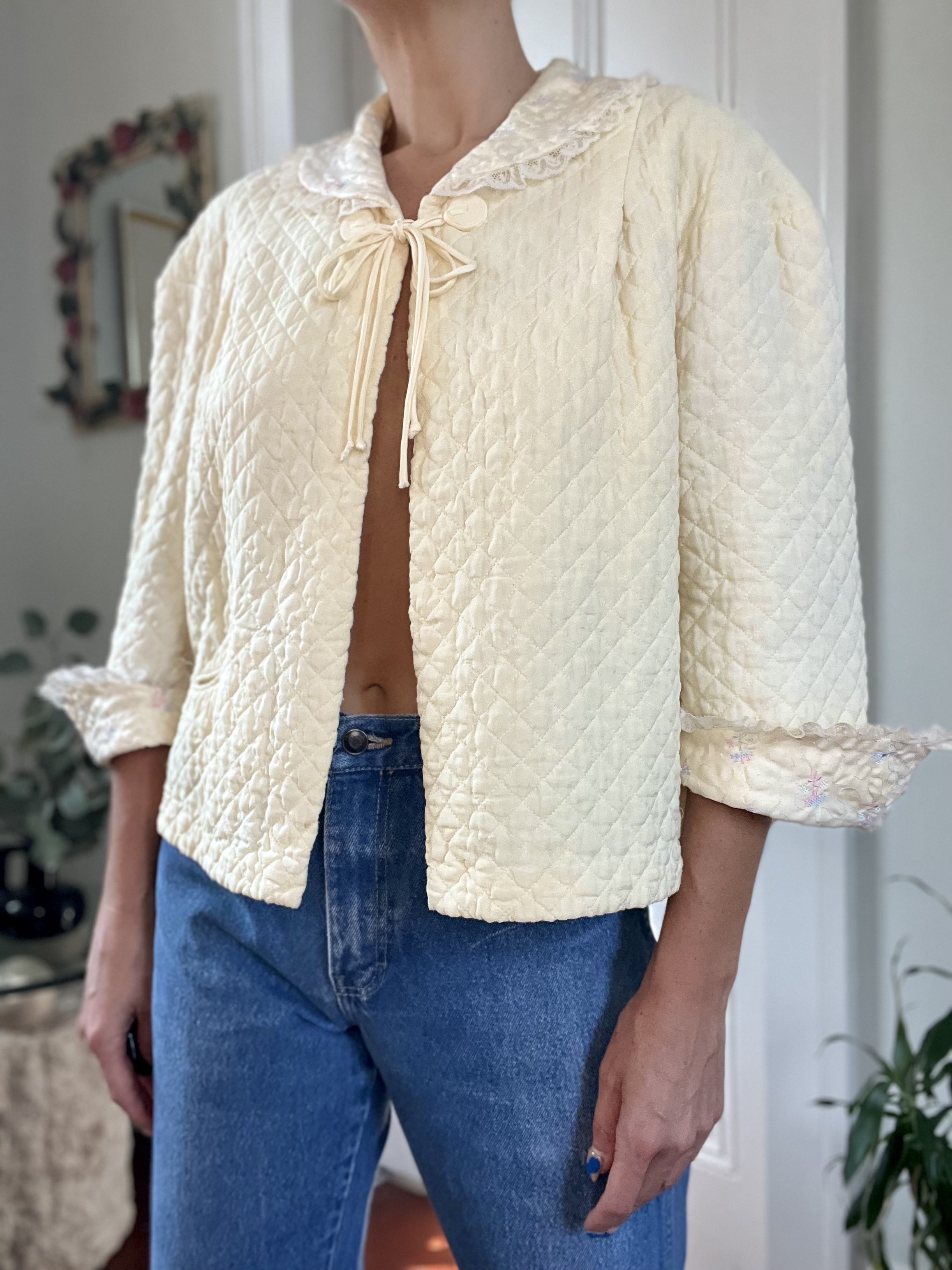 VintageButterYellowQuiltedBedJacket2.jpg