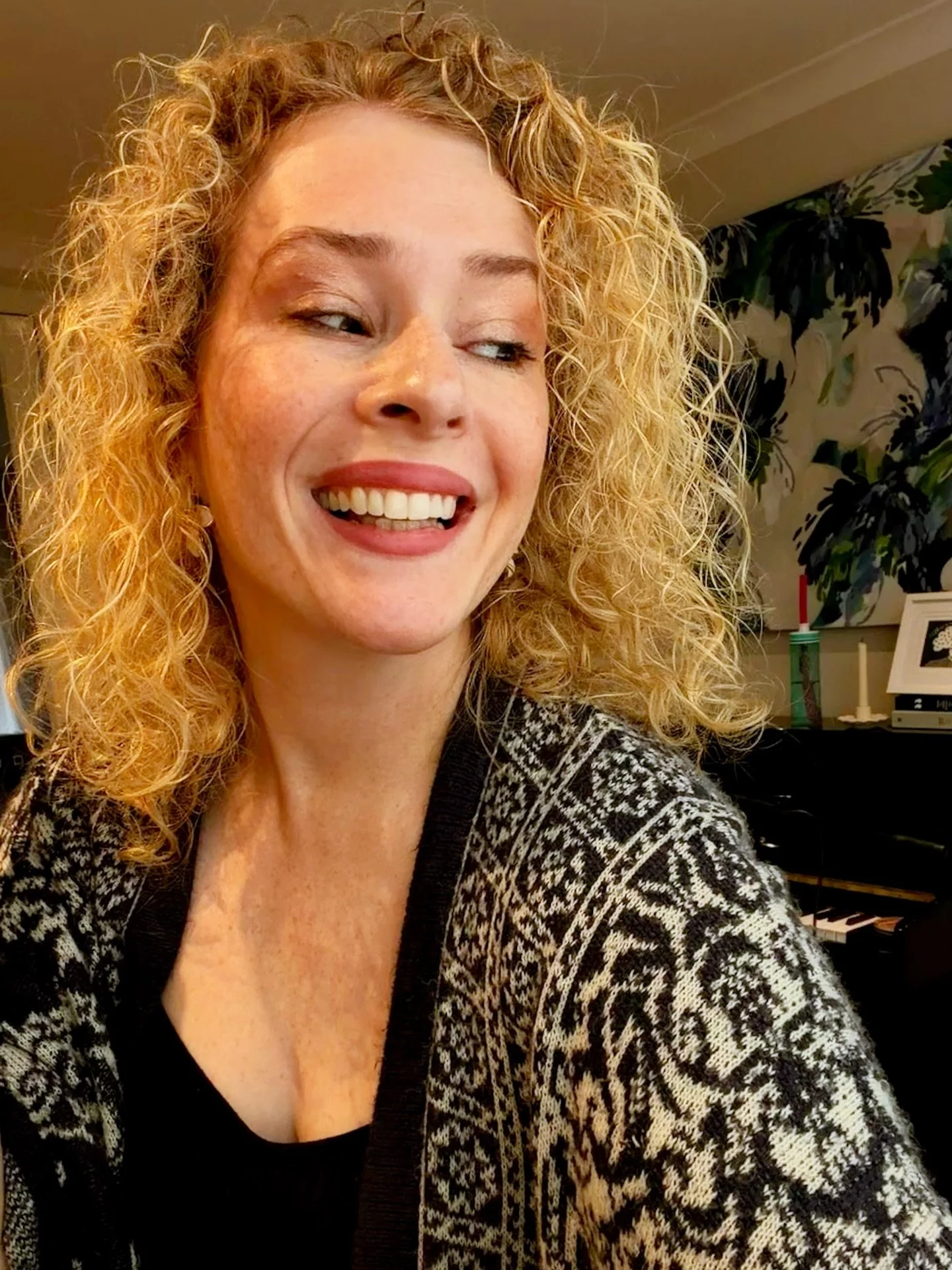 Life lately ➿🌅🎵☕️