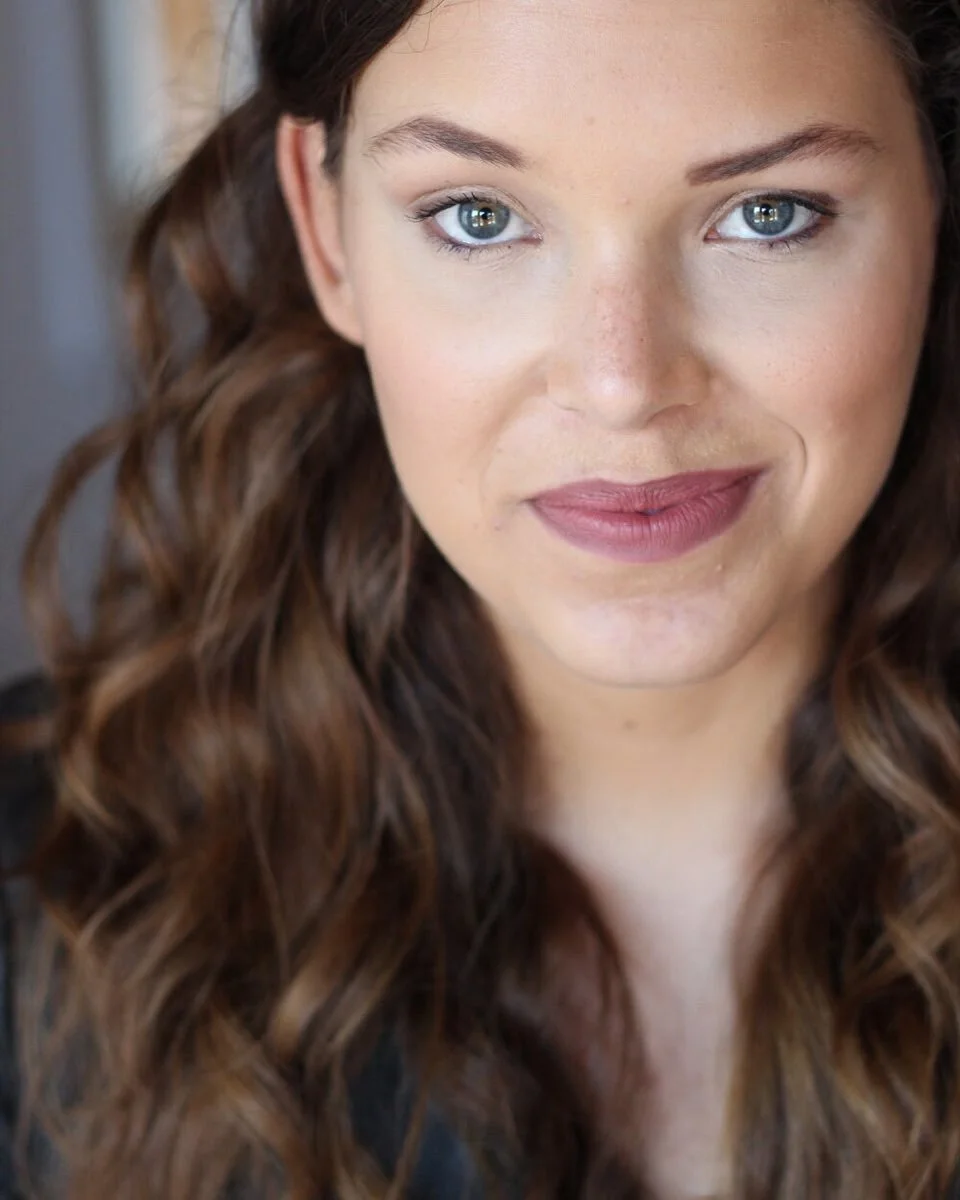 🎊It’s our girl Anna Hoots birthday🎊
Help the Audition Room celebrate one of our favorite kick ass coaches here at the studio!! You know what I’m talking about if you’ve taken her Stage & Stunt Combat Intro class! And if you h