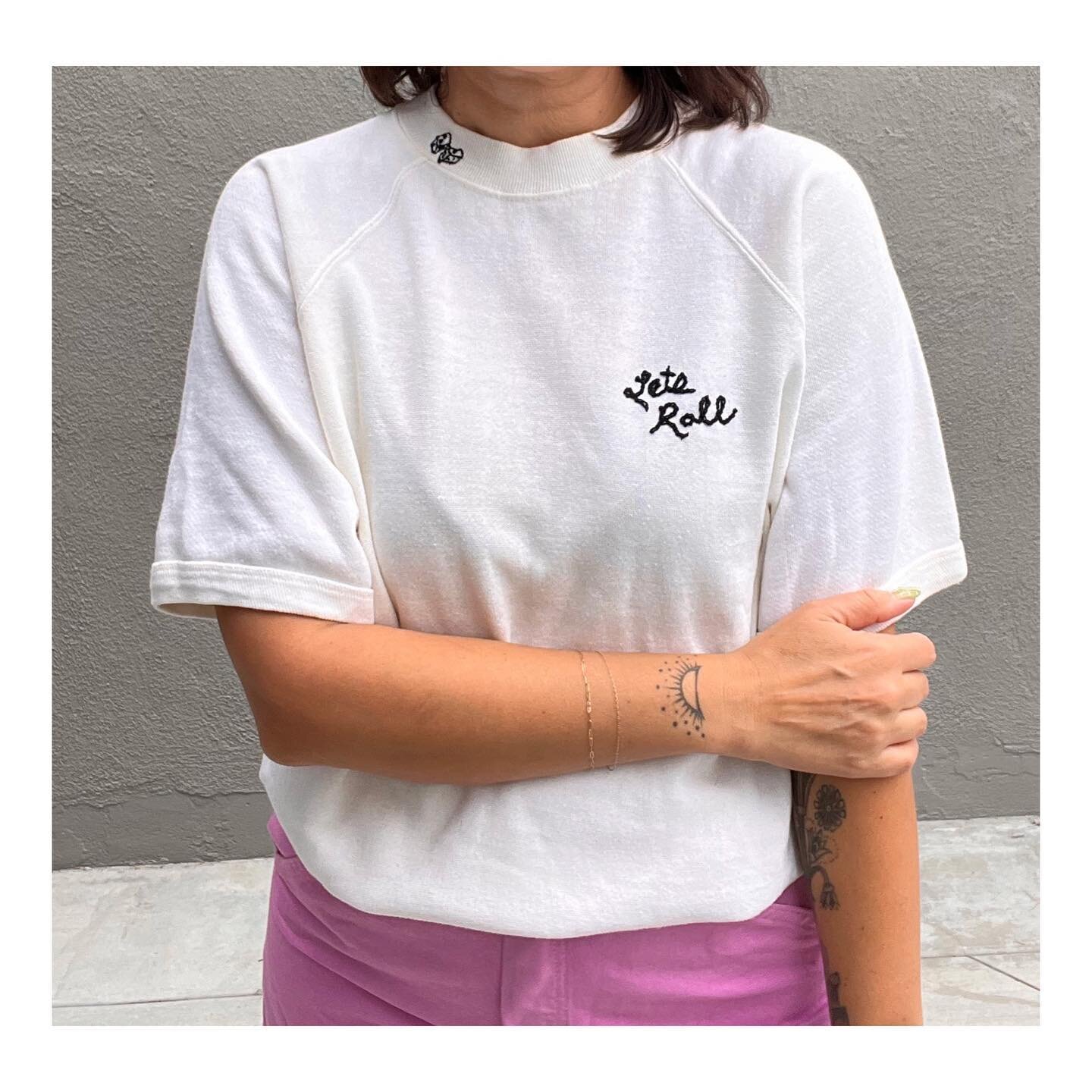 Hand Embroidered Short Sleeve Sweatshirt

On Sale Now.

delagaux.com

#vintagefleece
#handembroidered 
#letsroll
#pairofdice
#chainstitchembroidery