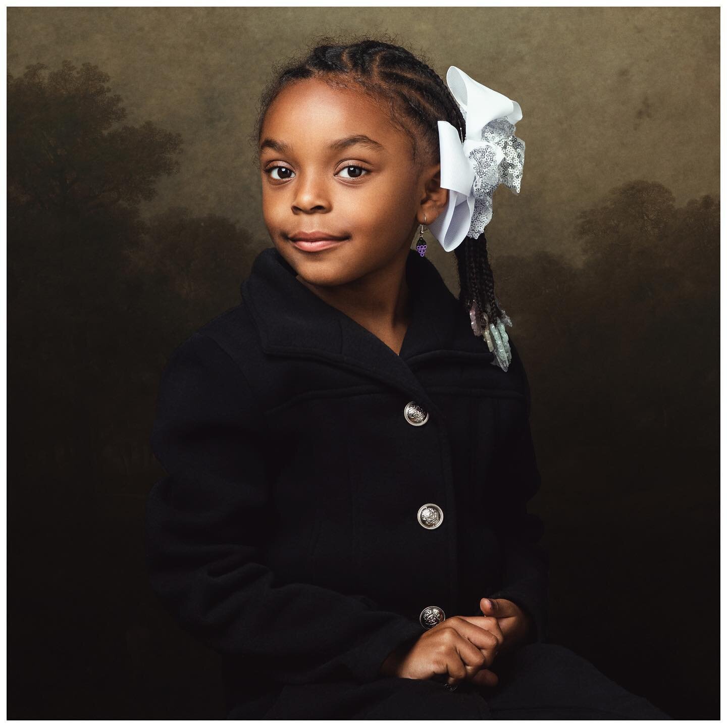 In a world oversaturated with images and AI- I challenge you to do a photoshoot where the goal is to have a timeless memory you can cherish for generations.