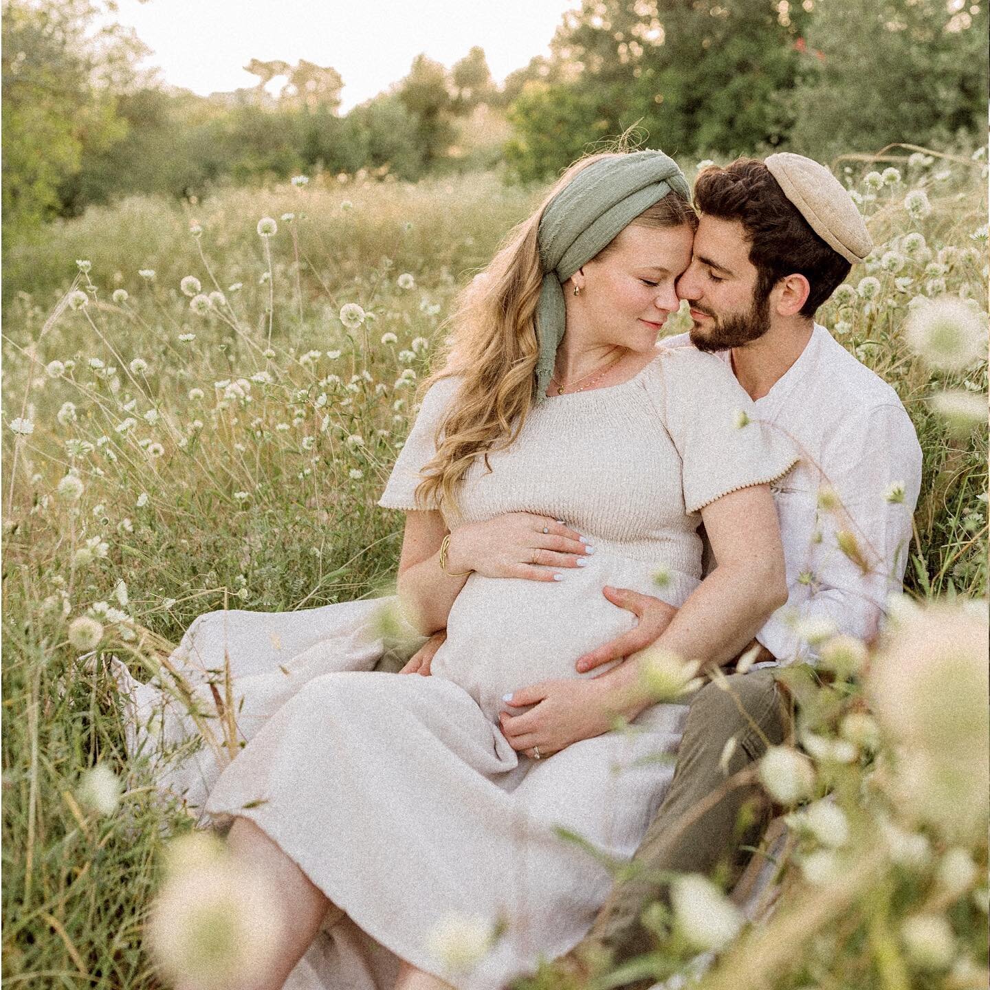 Rena &amp; Shlomo in the hills of the Jerusalem, waiting to meet their babe 💕
A beautiful reminder of why I love maternity shoots so much
.
.
.
#israelphoto #israelphotographer #maternity #pregnancy #mama #motherhood #israelwedding #israelweddings #