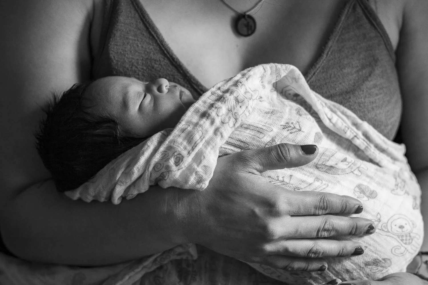 20180707_Farias Family Newborn_07.jpg