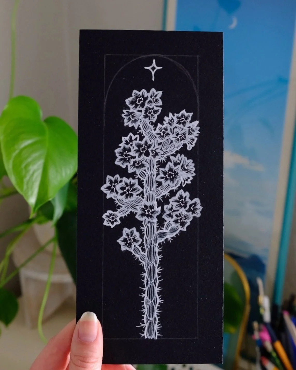 Forever a sucker for the fine details 🌸 Blooming chollas using acrylic markers on black paper  #poscamarkers
