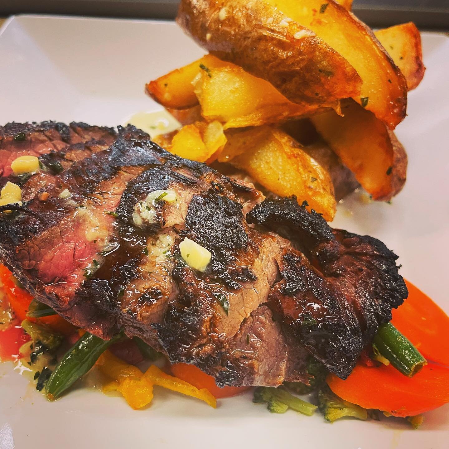 Summer Char-Grilled Flank Steak, soy, fresh citrus, garlic &amp; ginger marinated, served with crispy garlic butter steak fries #steak #garlicbutter