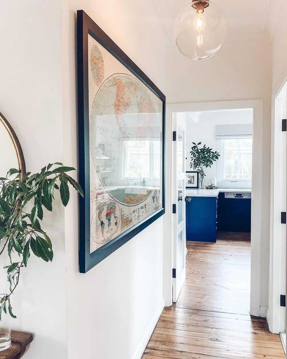 A view I&rsquo;ve never shared before. Ha! Can you believe that? 😁 I stumbled across this before image of the hallway 4 years ago (swipe) and had to share it with you. It&rsquo;s always so satisfying to see the transformation, especially when we are