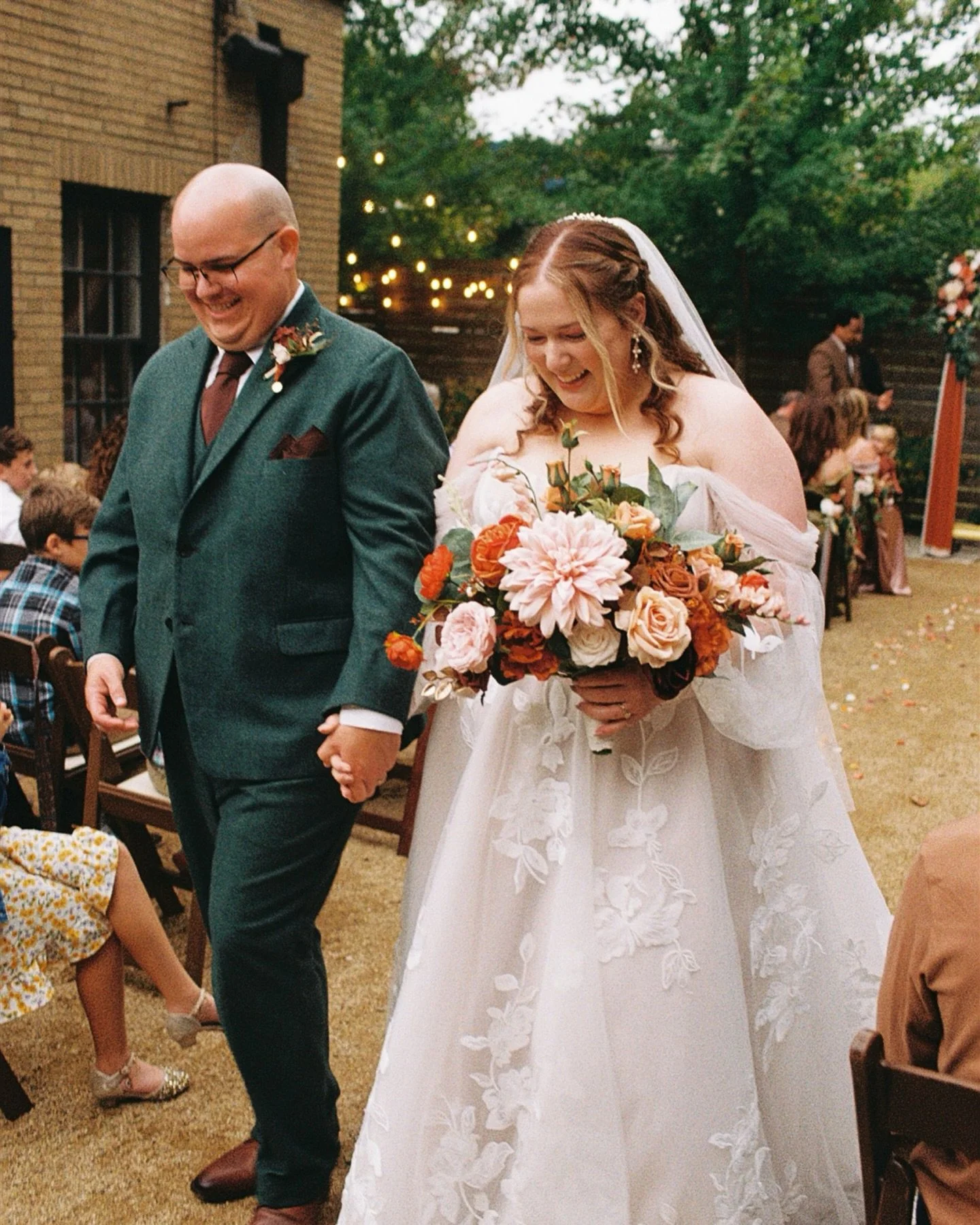 A few moments on digital and film from this beautiful fall wedding at @thefirehousekc 🍂