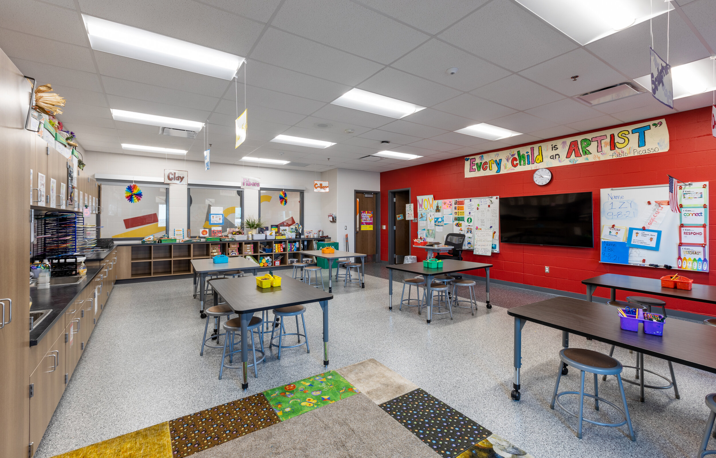 21_HTK_GrayHawkElementary_Room_3.jpg