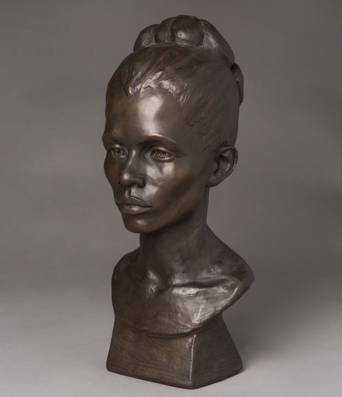 Augusta Savage,&nbsp;Gwendolyn&nbsp;Knight, 1934–35. Courtesy of the Walter O. Evans Collection of African American Art.