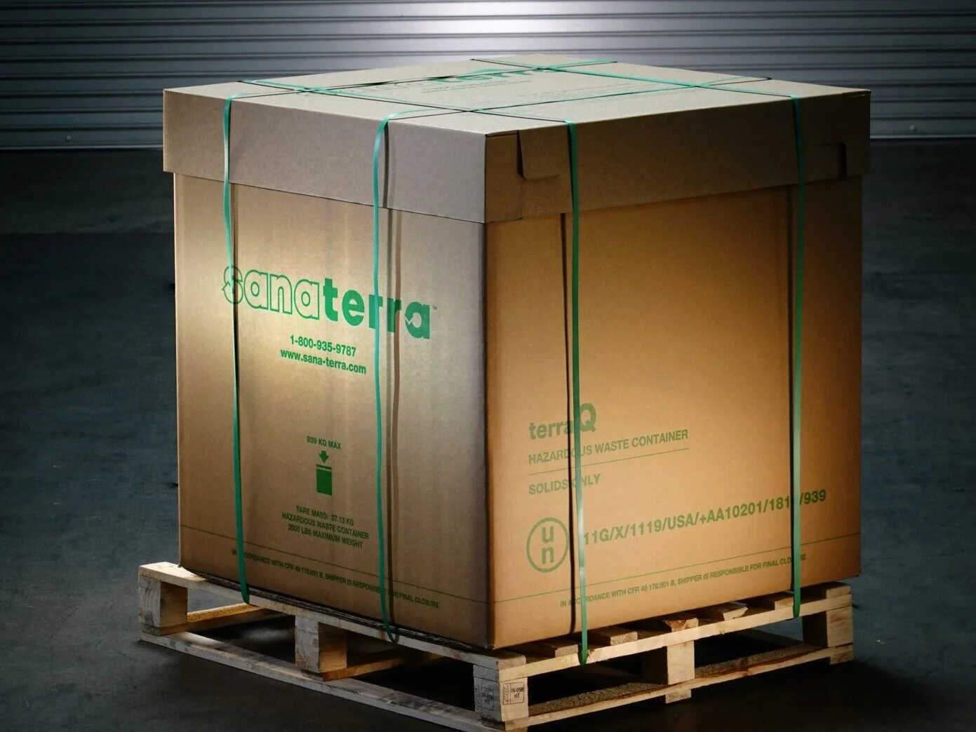 — &nbsp;Hazmat Cubic Yard Box, UN Rated for packing groups I, II, and III.  Ideal for storage, transportation, and disposal of hazardous waste material —Box includes liner, tie, and nails to secure box on wooden pallet.