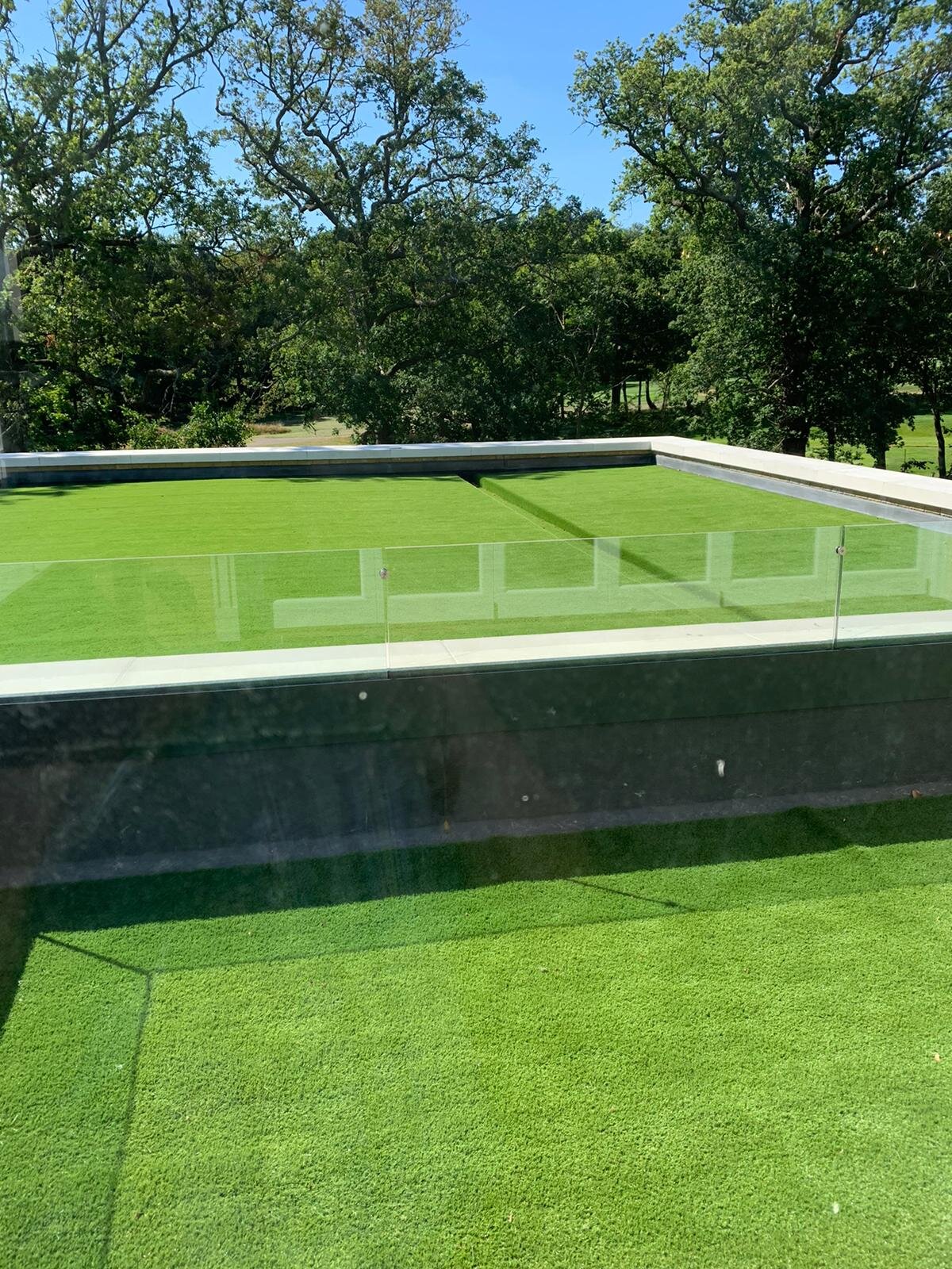 Artificial lawn on a balcony