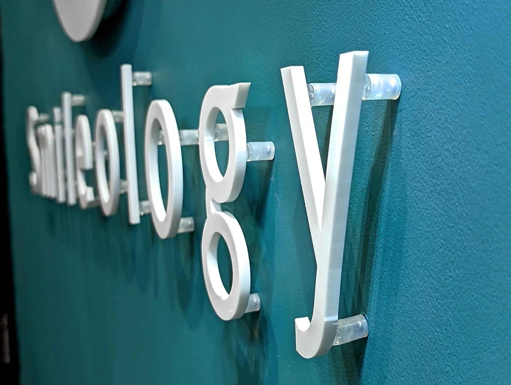 Custom Wall Letters & Signs Flat Cut Letters Signs Base