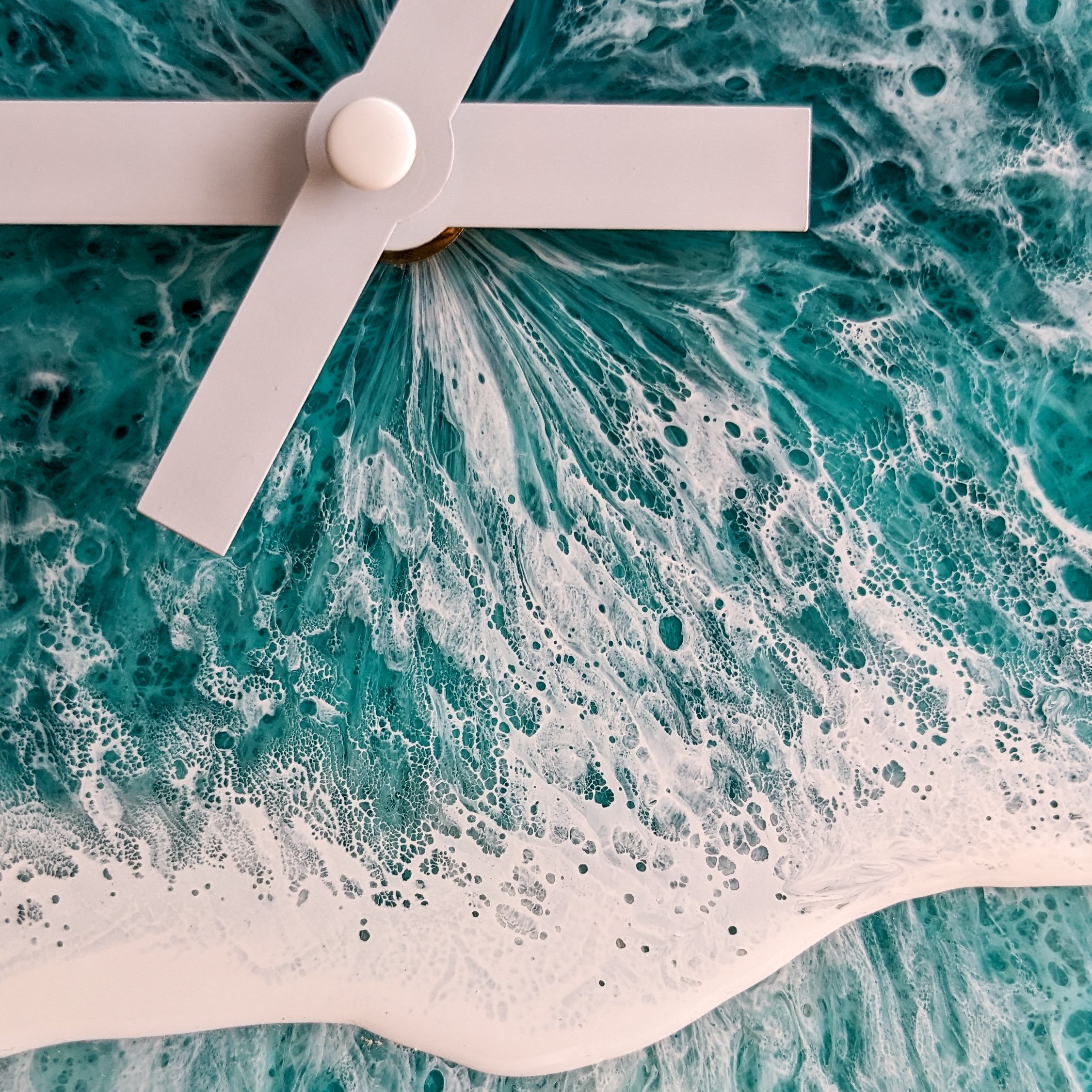 Resin Ocean Clock 2.5.jpg