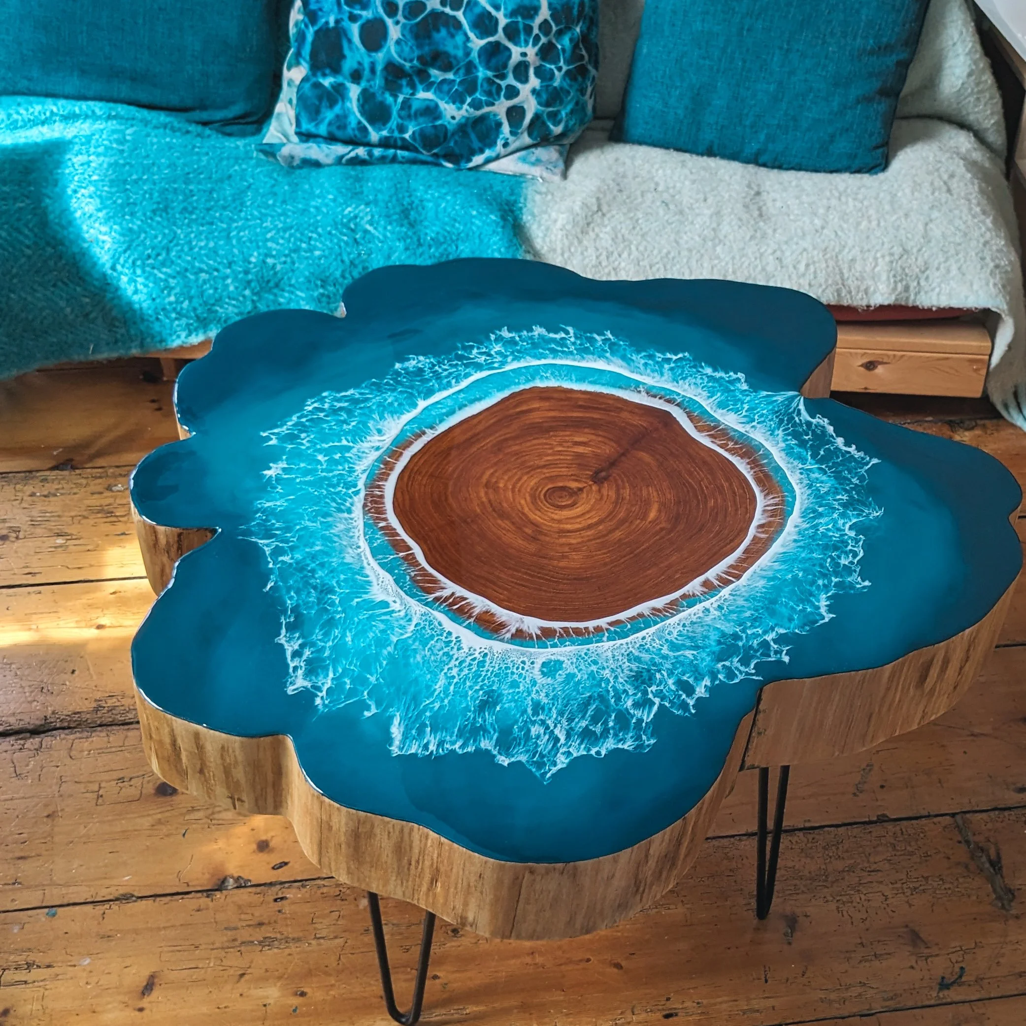 Signature Teal Cedar Table Tides of Teal