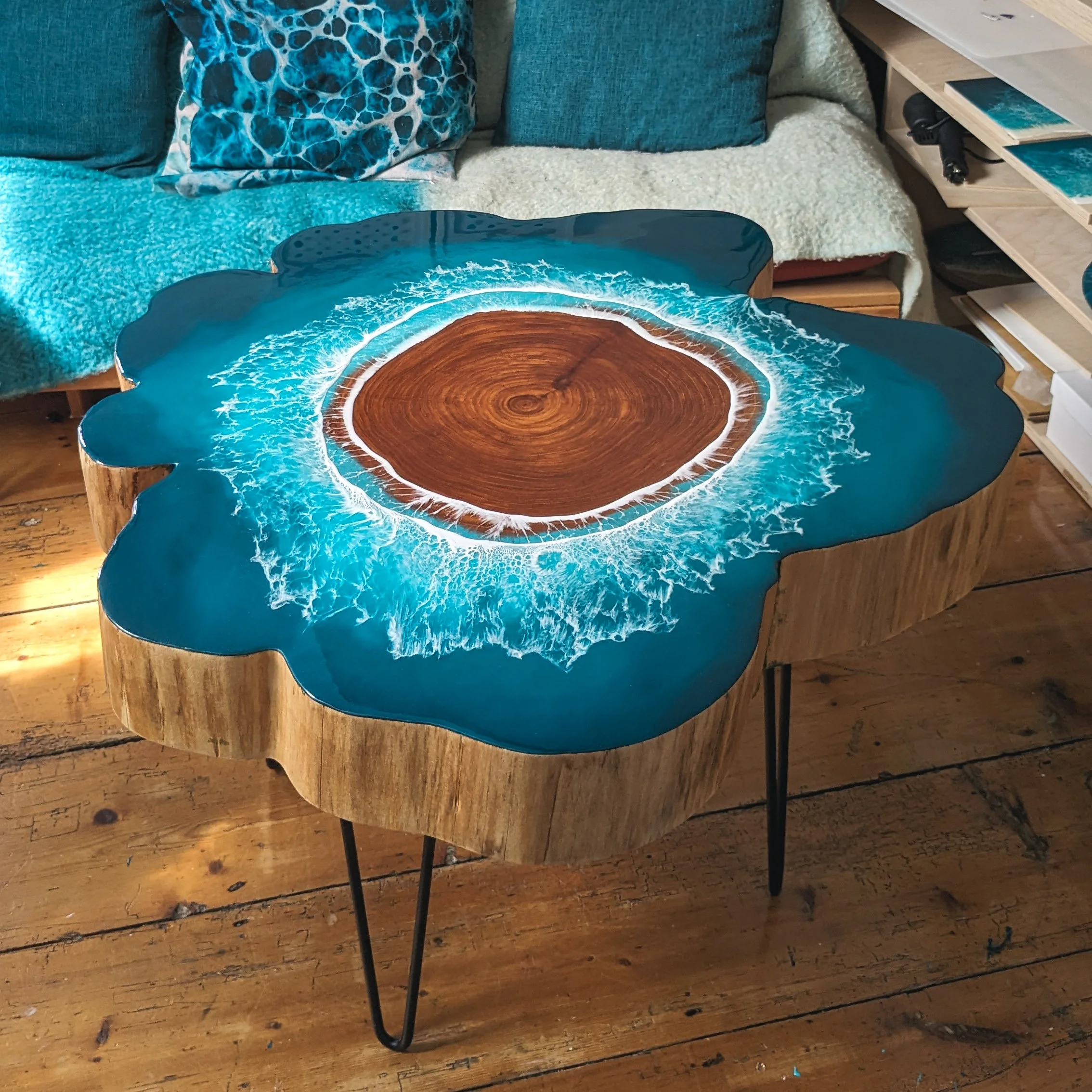 Signature Teal Cedar Table Tides of Teal