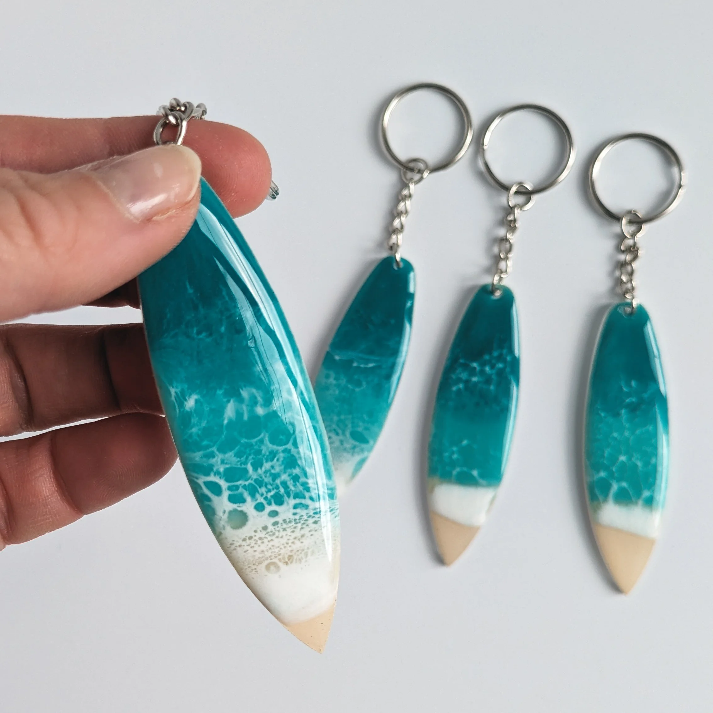 Resin Ocean Surfboard Keyring — Tides of Teal