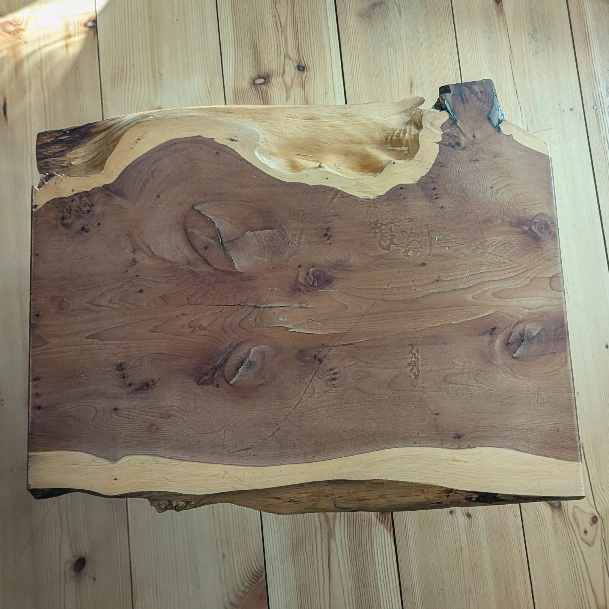 wood-waves-resin-commission-9 (1).jpg