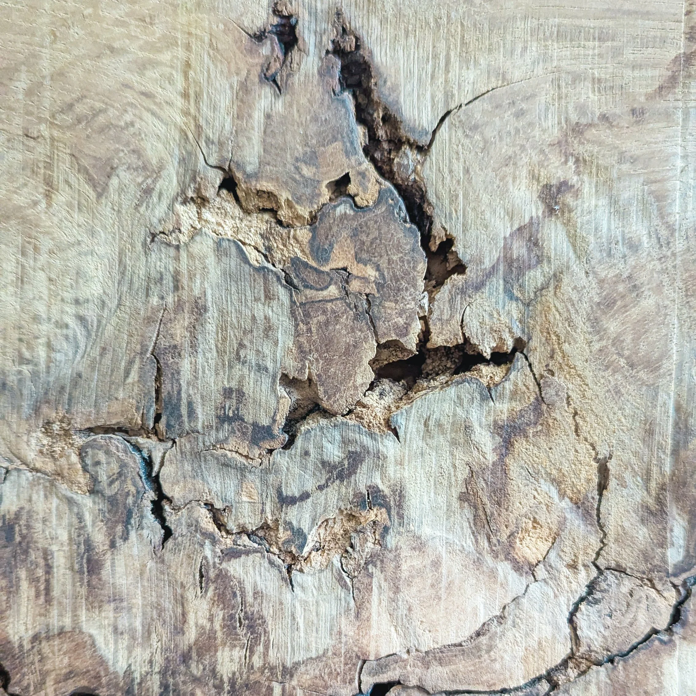 wood-waves-resin-commission-2 (4).jpg