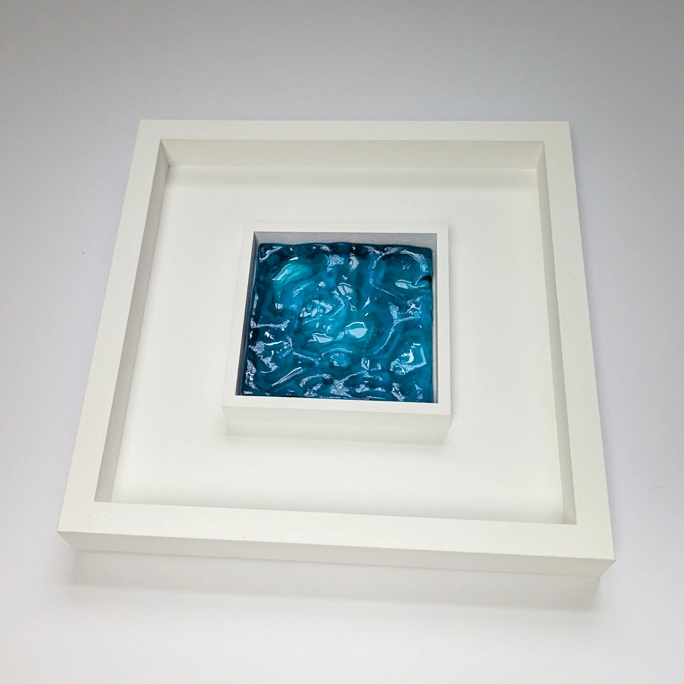 sculpted-water-resin-blue-ocean-tiny-navy-3.jpg