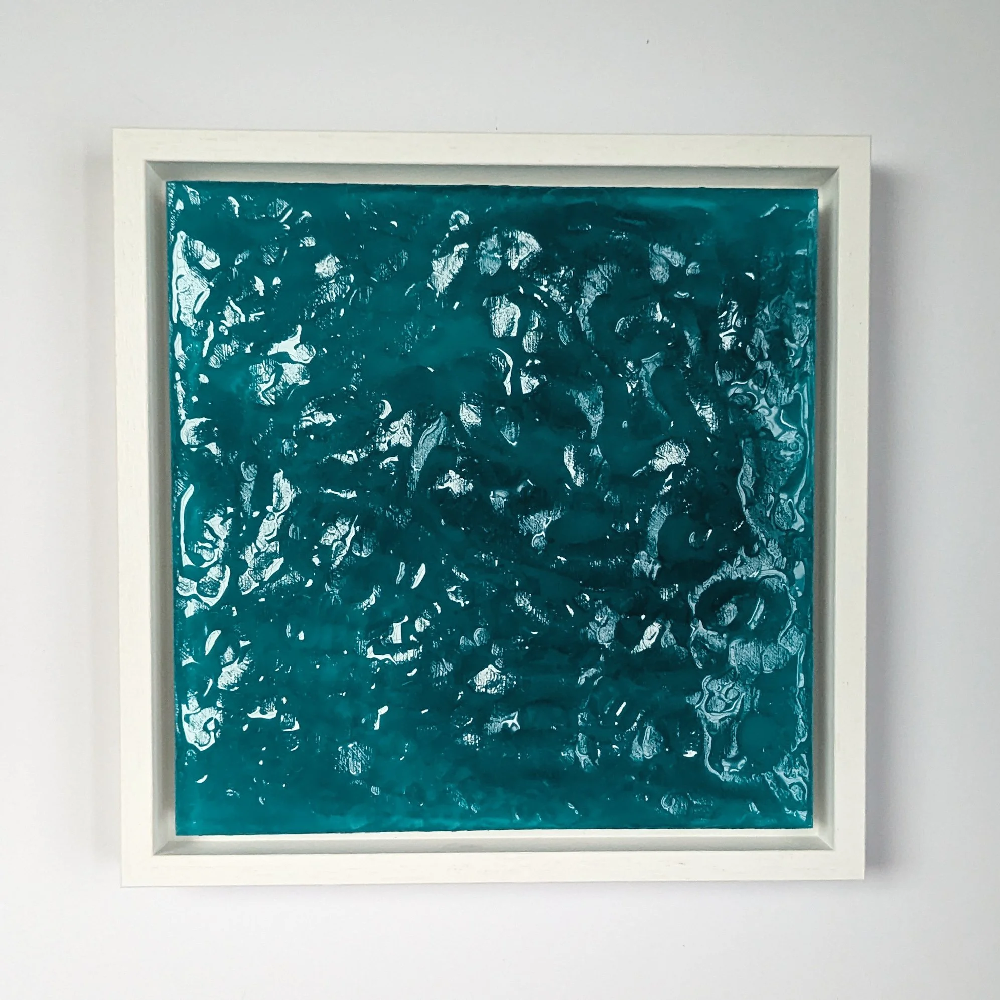 sculpted-water-resin-blue-ocean-square-mixed-finish-5.jpg