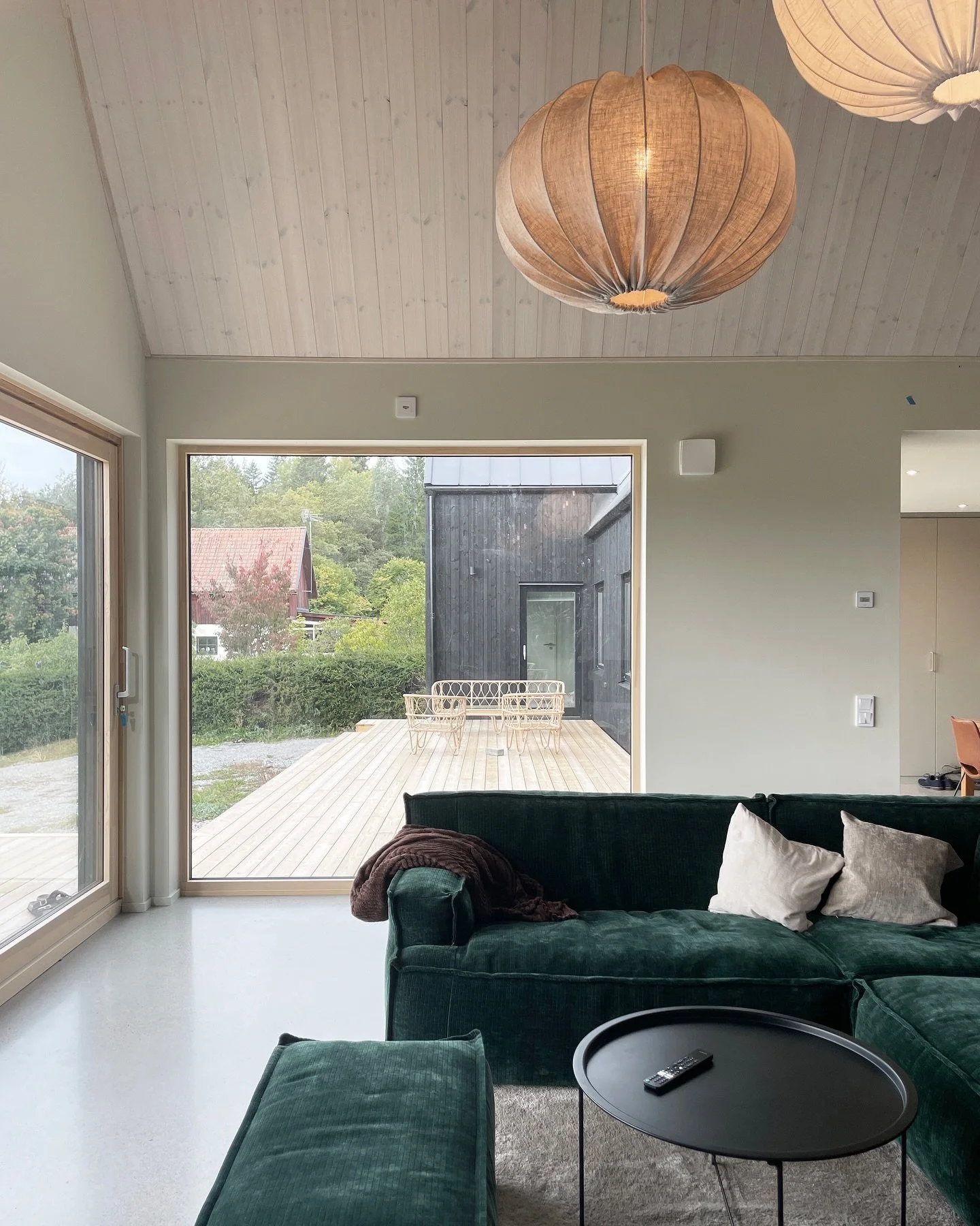 Our transformation &amp; extension project in Uppsala. Challenging brief, wonderful clients and a great result! 

(Check our earlier reel to see the original house!)

@rushtonarkitektur
@rosen_nz 
@husmastarna 

#arkitektritat #uppsala #knivsta #ladh