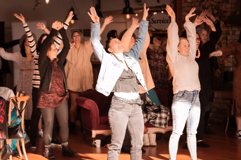 praise up  - Copy.JPG