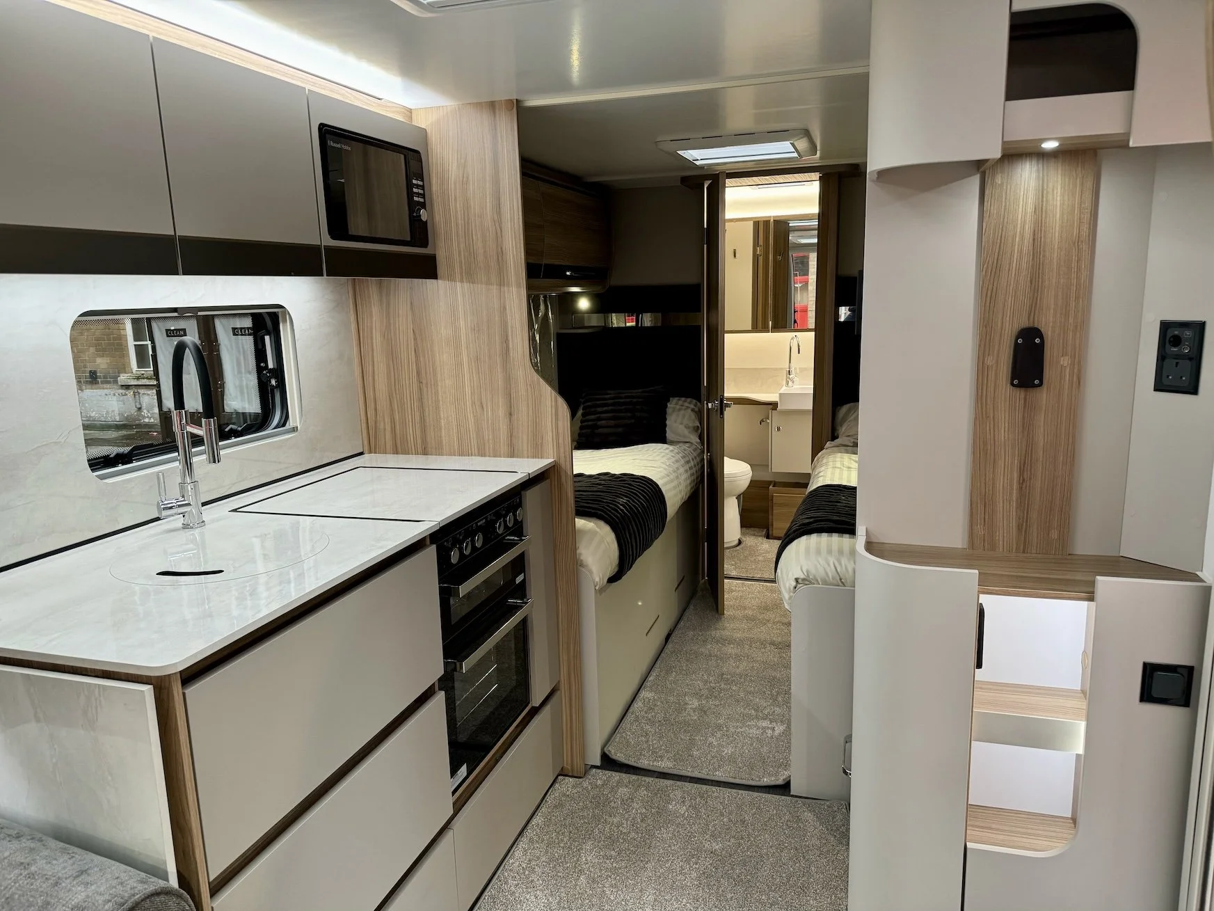 Bailey Unicorn Deluxe 2024 - Facing rear