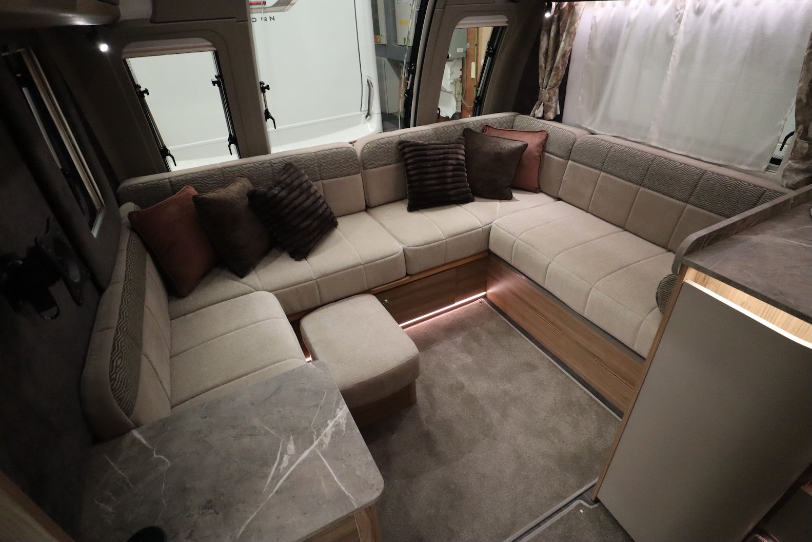 2027 Bailey Unicorn Caravan Lounge