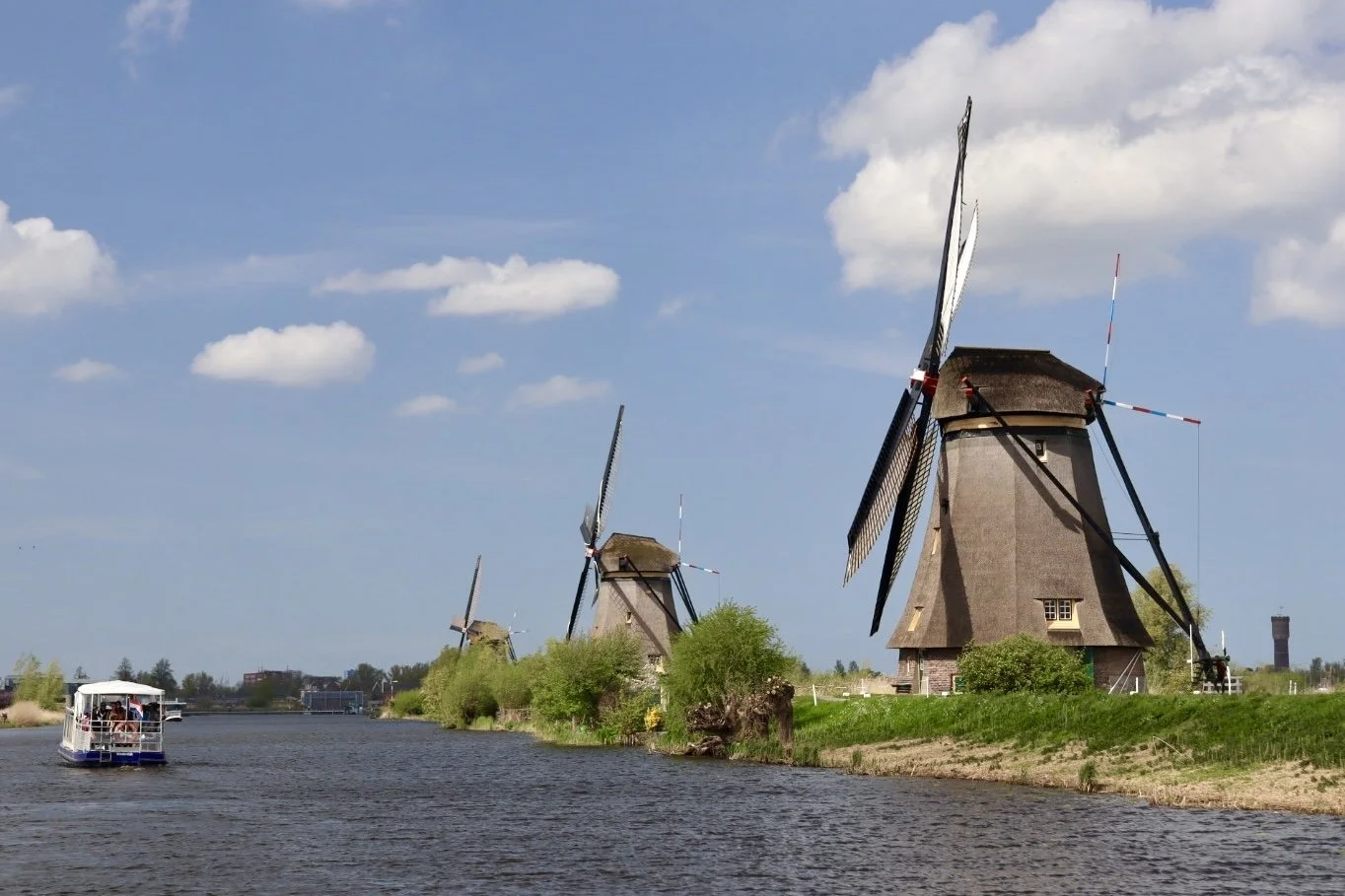 Dutch windmills at UNESCO Werelderfgoed Kinderdijk in the Netherlands