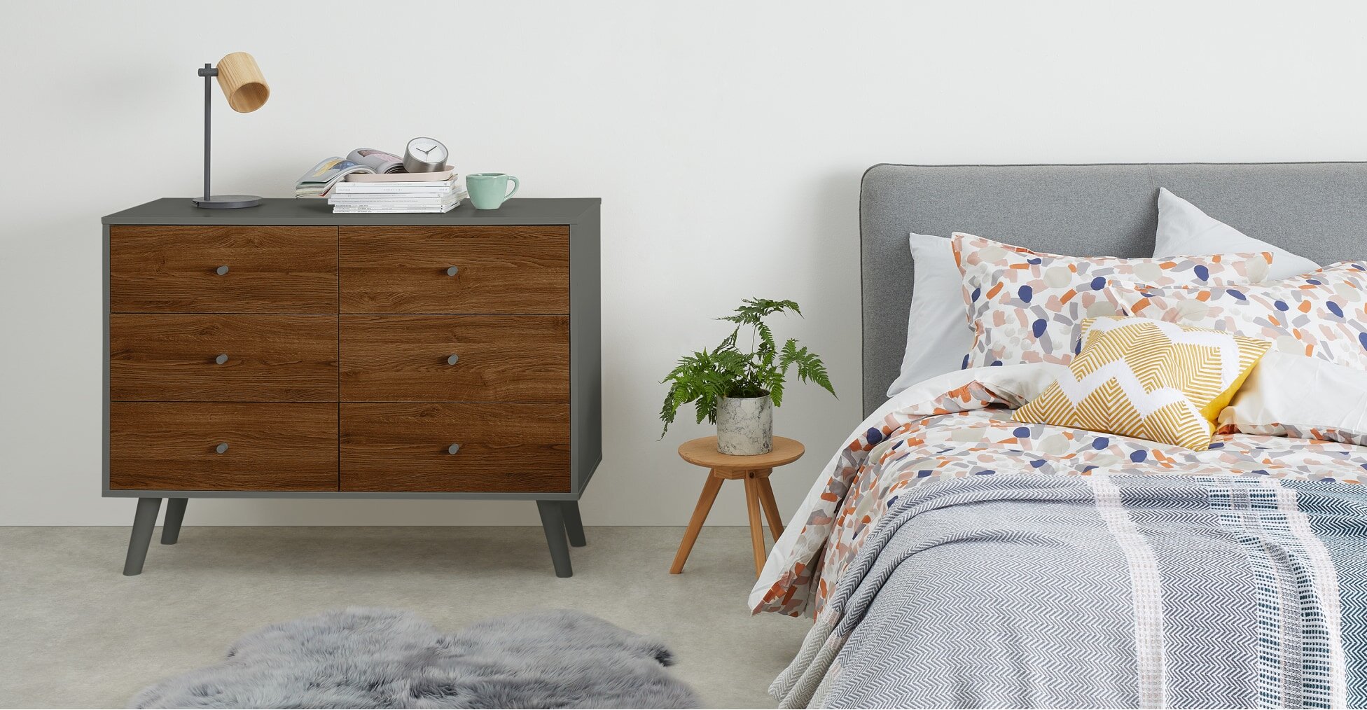 b9f09fa364fec97eacdfe3ad4f8d083e2c18badd_CODLAR006GRY_UK_Larsen_Wide_Chest_of_Drawers_Walnut_and_Grey_LB02.jpg