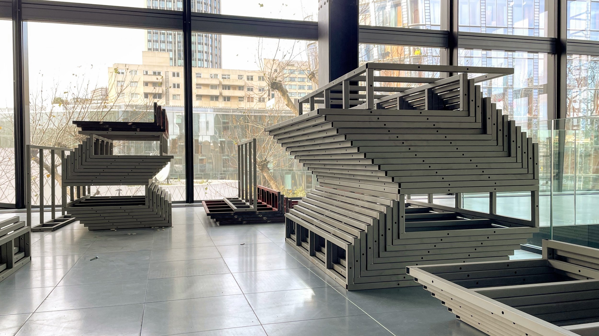 Stacks compactly - even elegantly!
