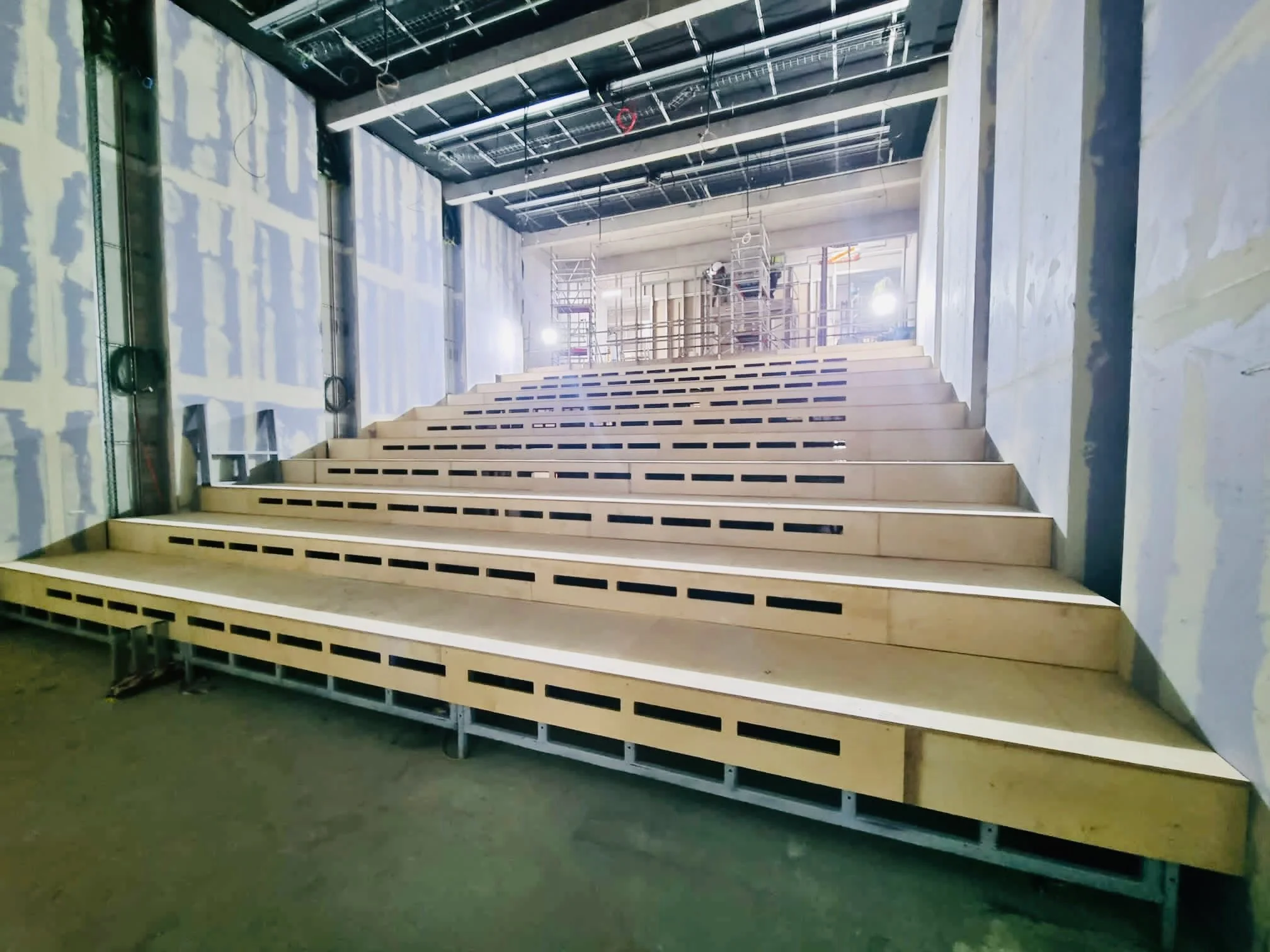 Cinema tiers for Vinci Construction UK