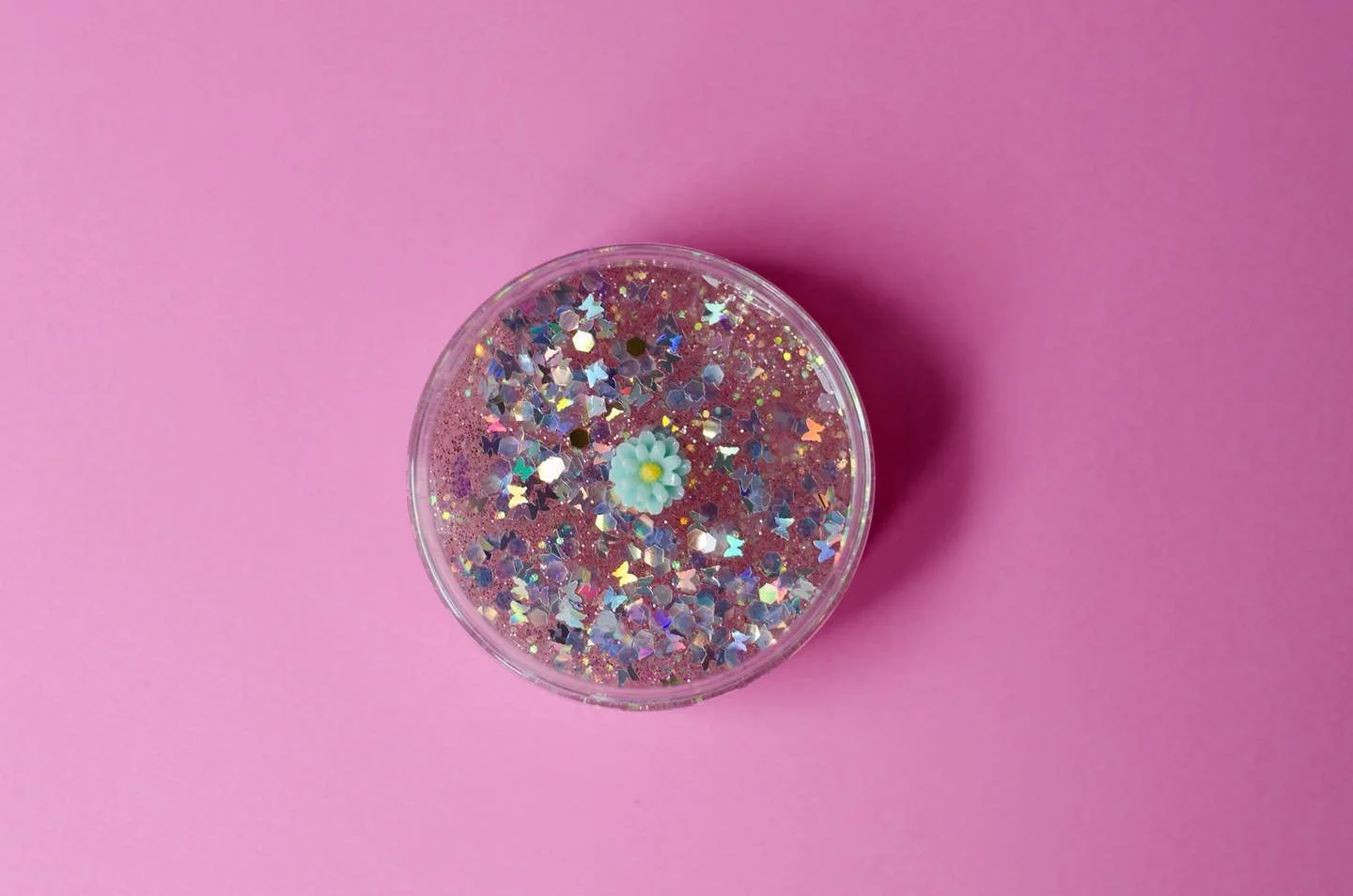🌸 Whimsical, floral, and so magical &mdash; Flower Fairy is like a spring garden in slime form.
Sprinkle a bit of fairy dust on your playtime ✨
🛍 Find it at glitterpopparties.co.uk.

#FlowerFairy #FloralSlime #FairySlime #SlimeAesthetic #Glitterpop